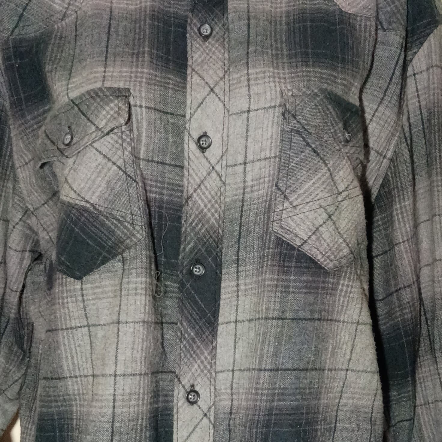 ROCK & REPUBLIC Flannel Mens Size Large Dark Plaid - Thumbnail 6