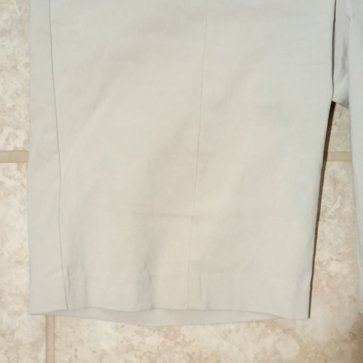 IZOD women's golf shorts light tan size 14 34 waist - Thumbnail 4