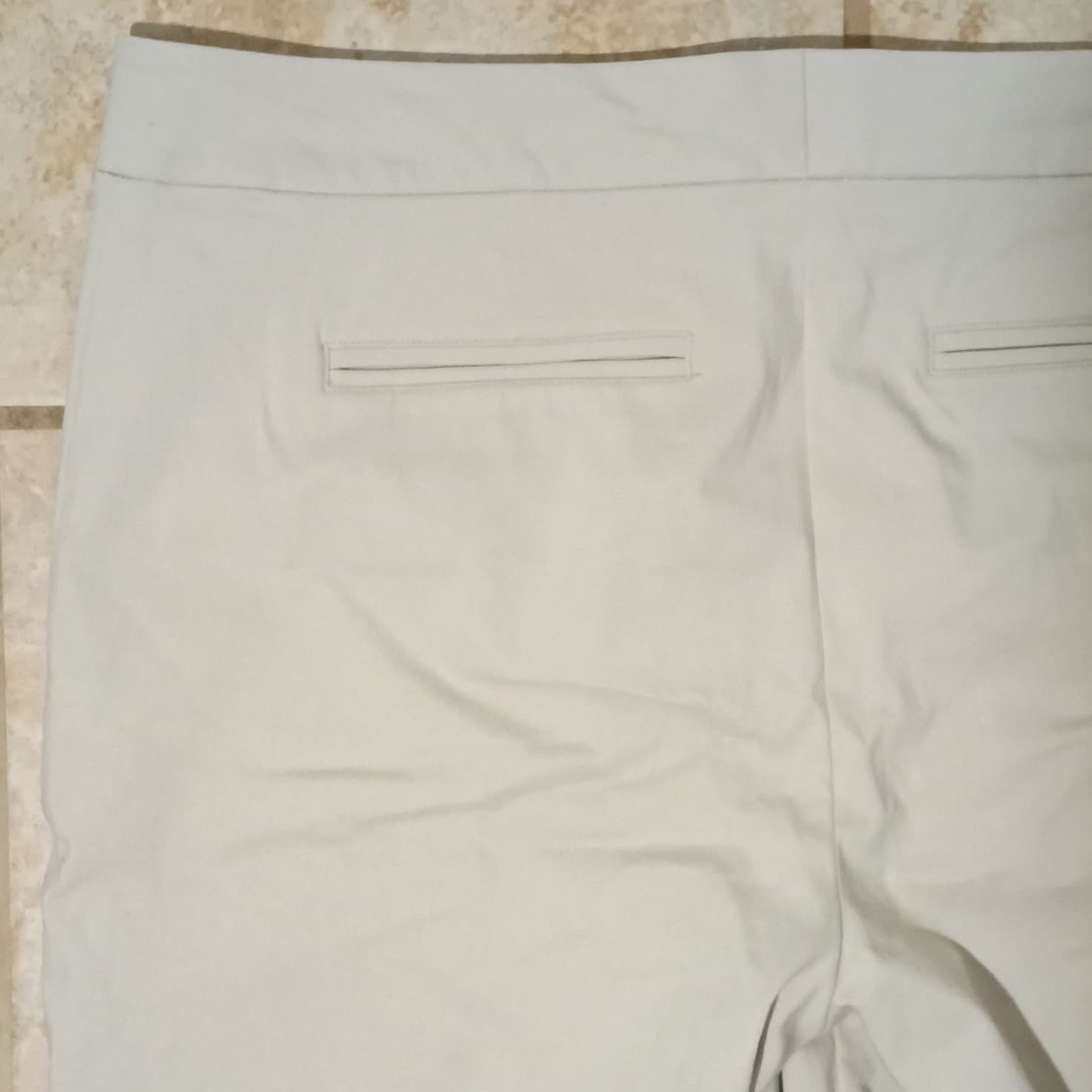 IZOD women's golf shorts light tan size 14 34 waist - Thumbnail 12