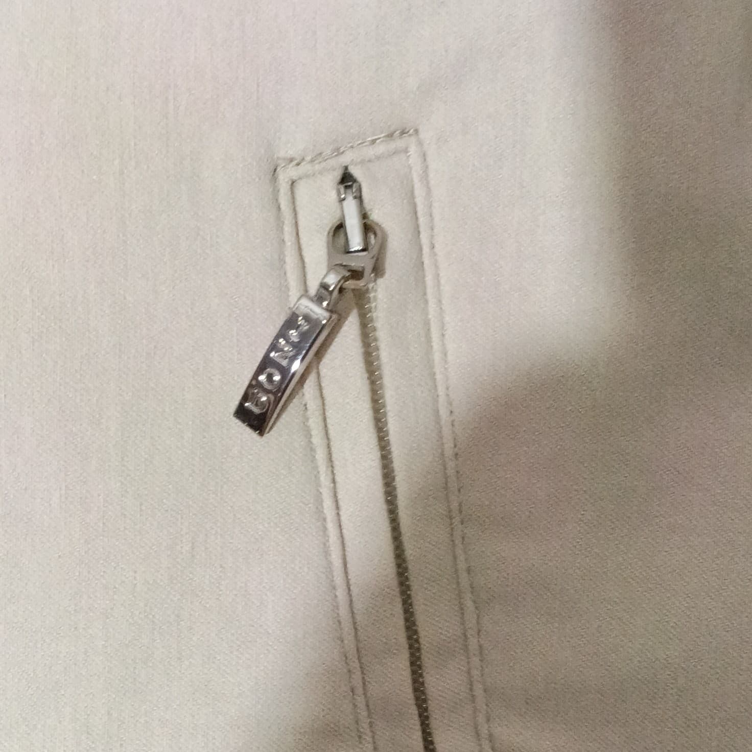 IZOD women's golf shorts light tan size 14 34 waist - Thumbnail 7