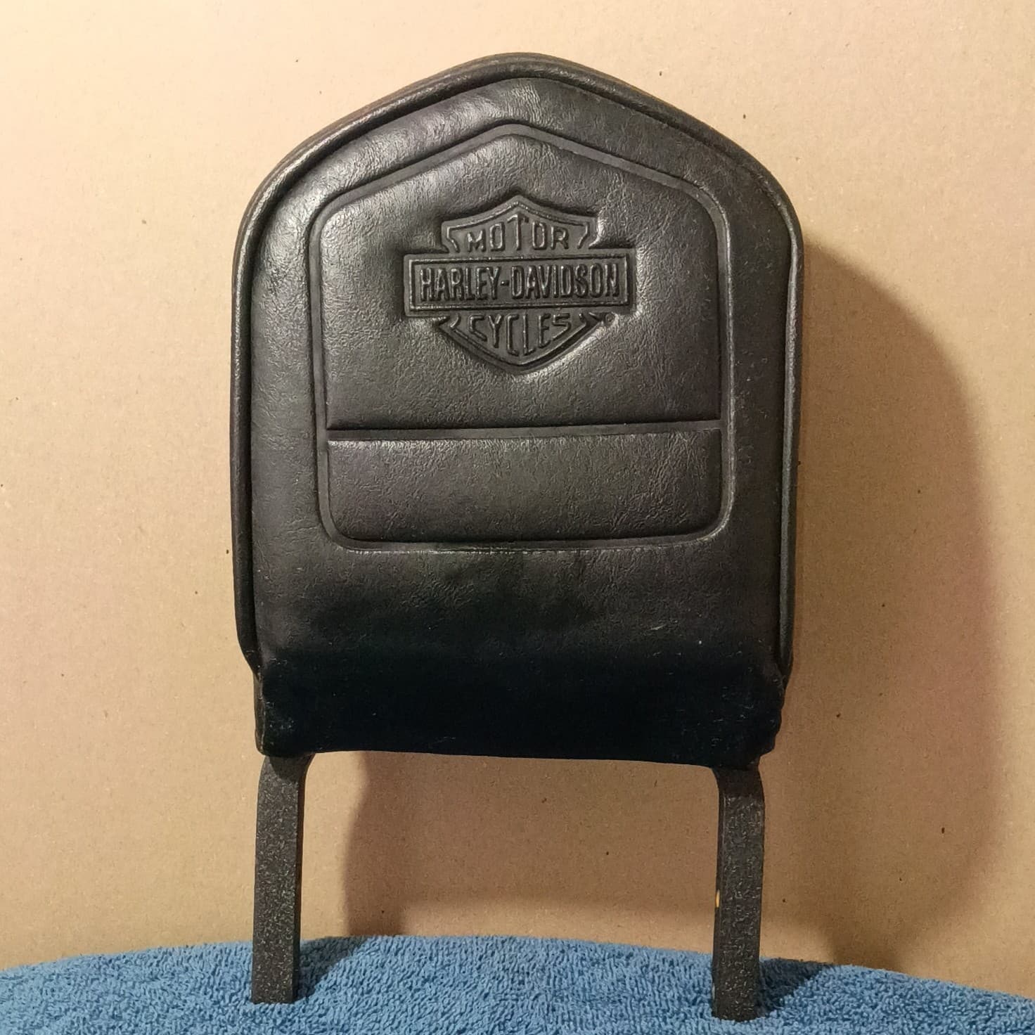 HARLEY DAVIDSON USA GOLDEN EAGLE HD Sissy Bar BACKREST (P24016380) - Thumbnail 2