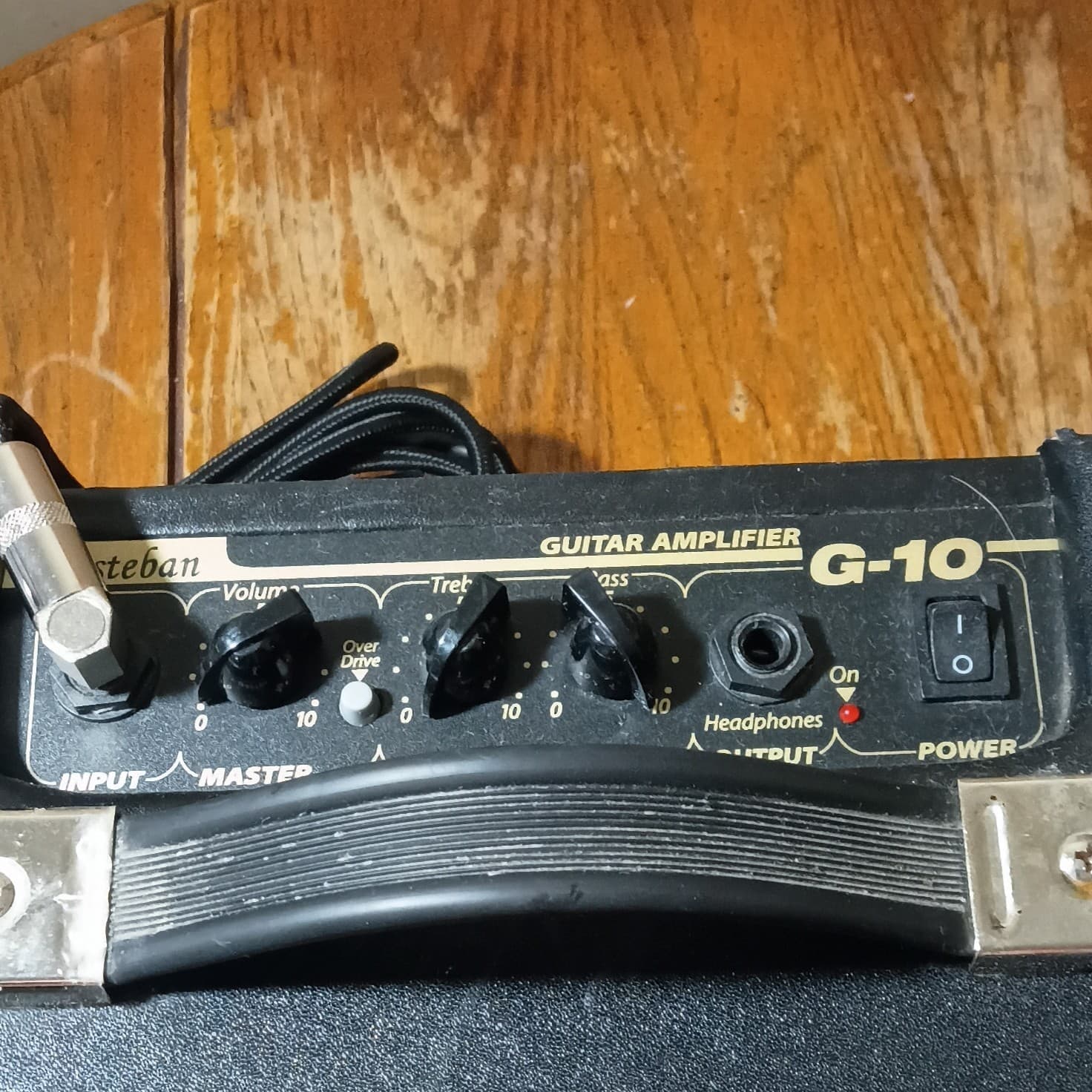 Esteban CA-8 12 Watt Portable Electric Guitar Amp Amplifier G-10 12x6.5x9.25" - Thumbnail 8