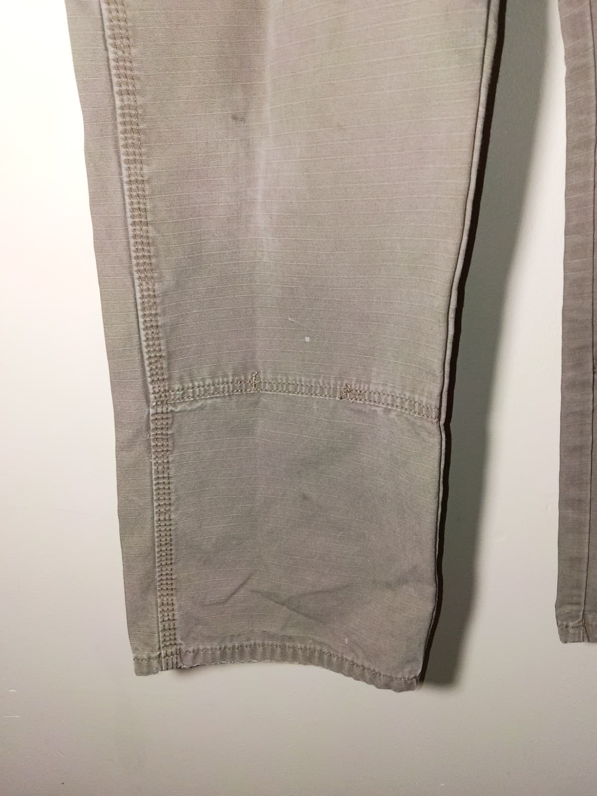 Wrangler Riggs Workwear Cargo Pants Mens Size 36x30 light tan colorway - Thumbnail 4