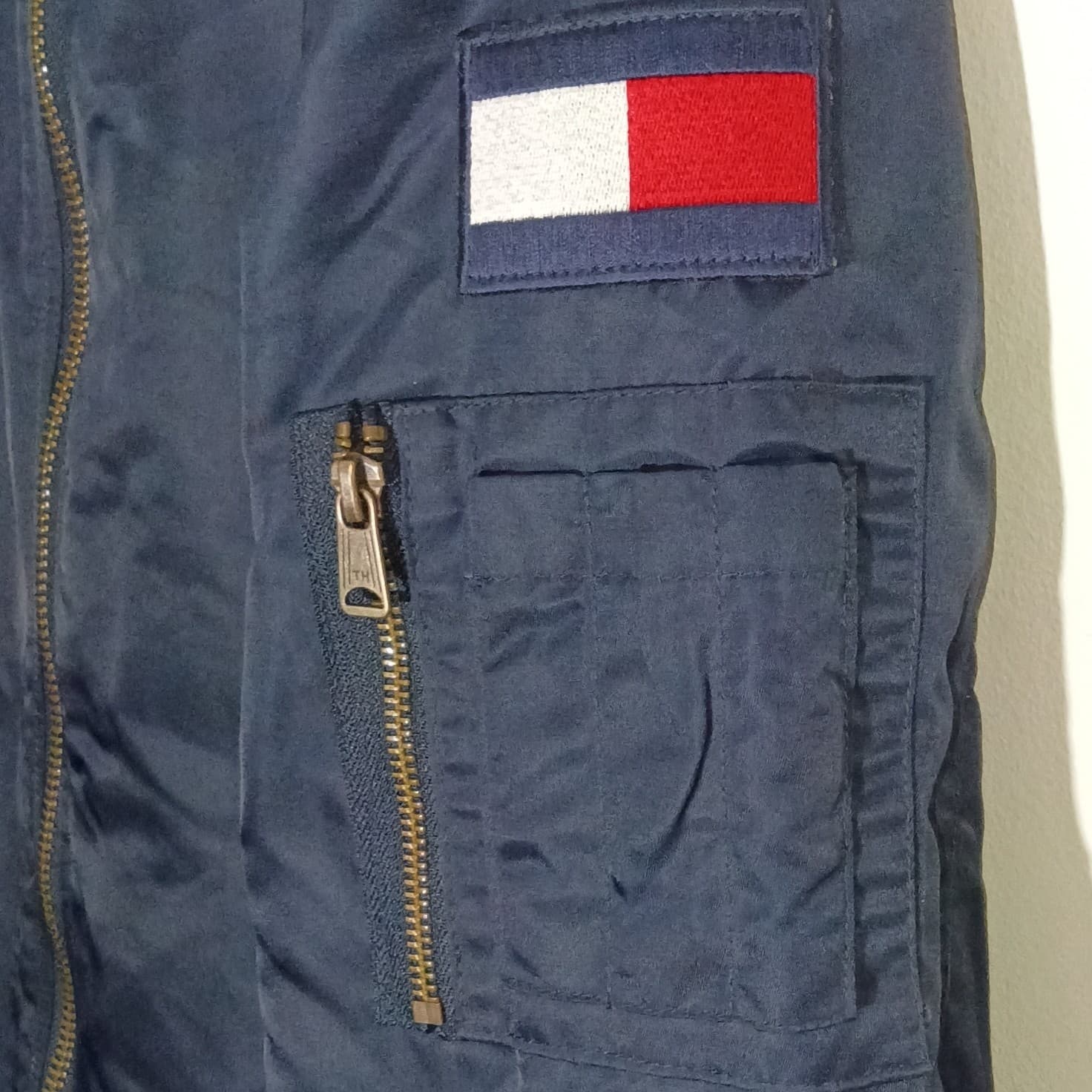 TOMMY HILFIGER REMOVABLE FAUX FUR MENS FULL ZIP BOMBER LOGO JACKET SZ: large - Thumbnail 9