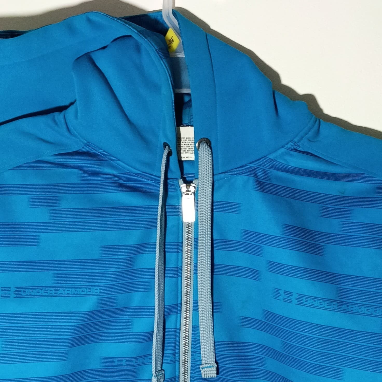 UNDER ARMOUR MENS LOOSE FIT BLUE STRIPE FULL ZIP HOODED JACKET SIZE LARGE - Thumbnail 2