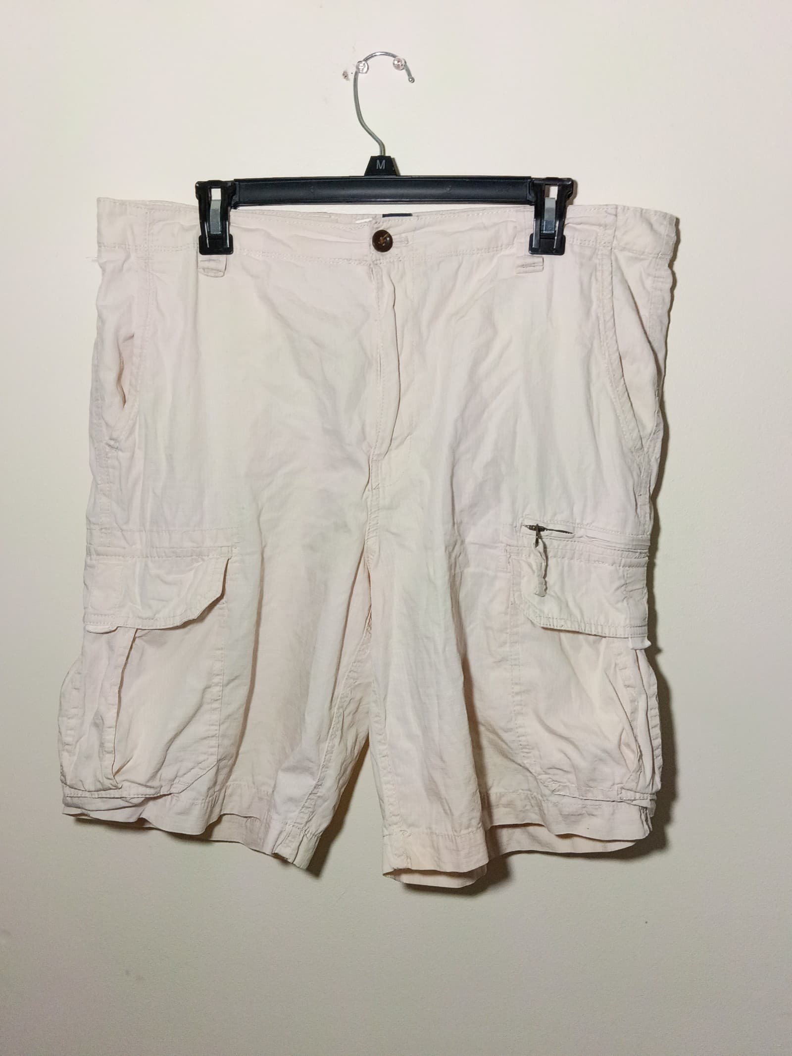 Chaps lightweight cargo shorts men's size 36 waste