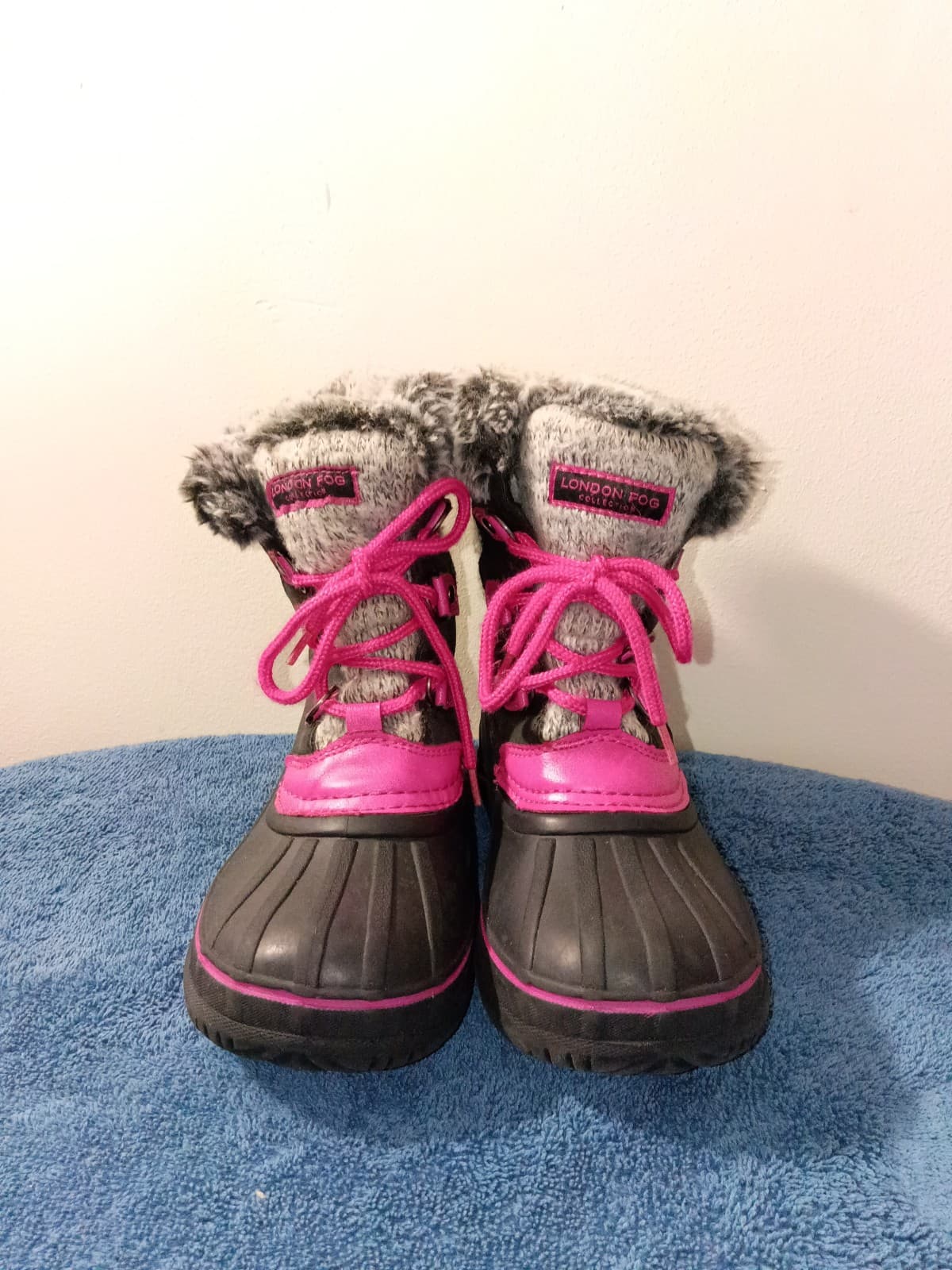 London fog girls snow Boots with fur size 2