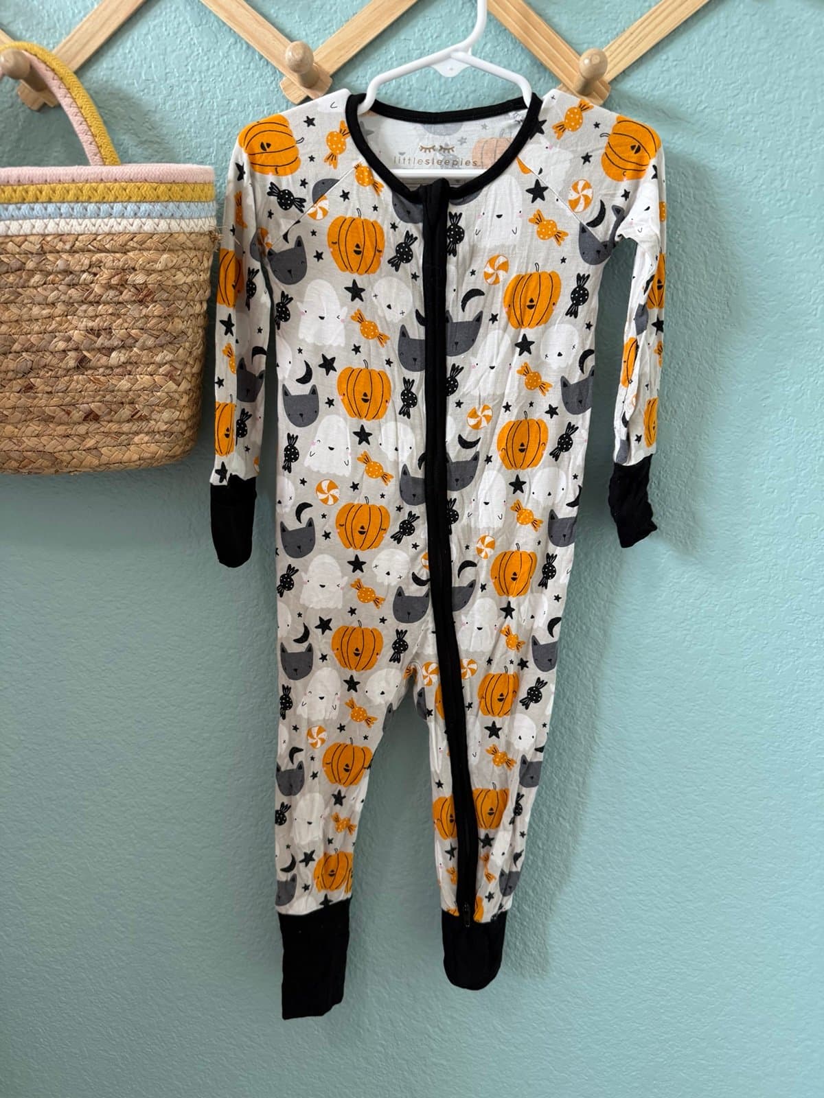Little Sleepies Halloween Bundle 12-18 - Thumbnail 2