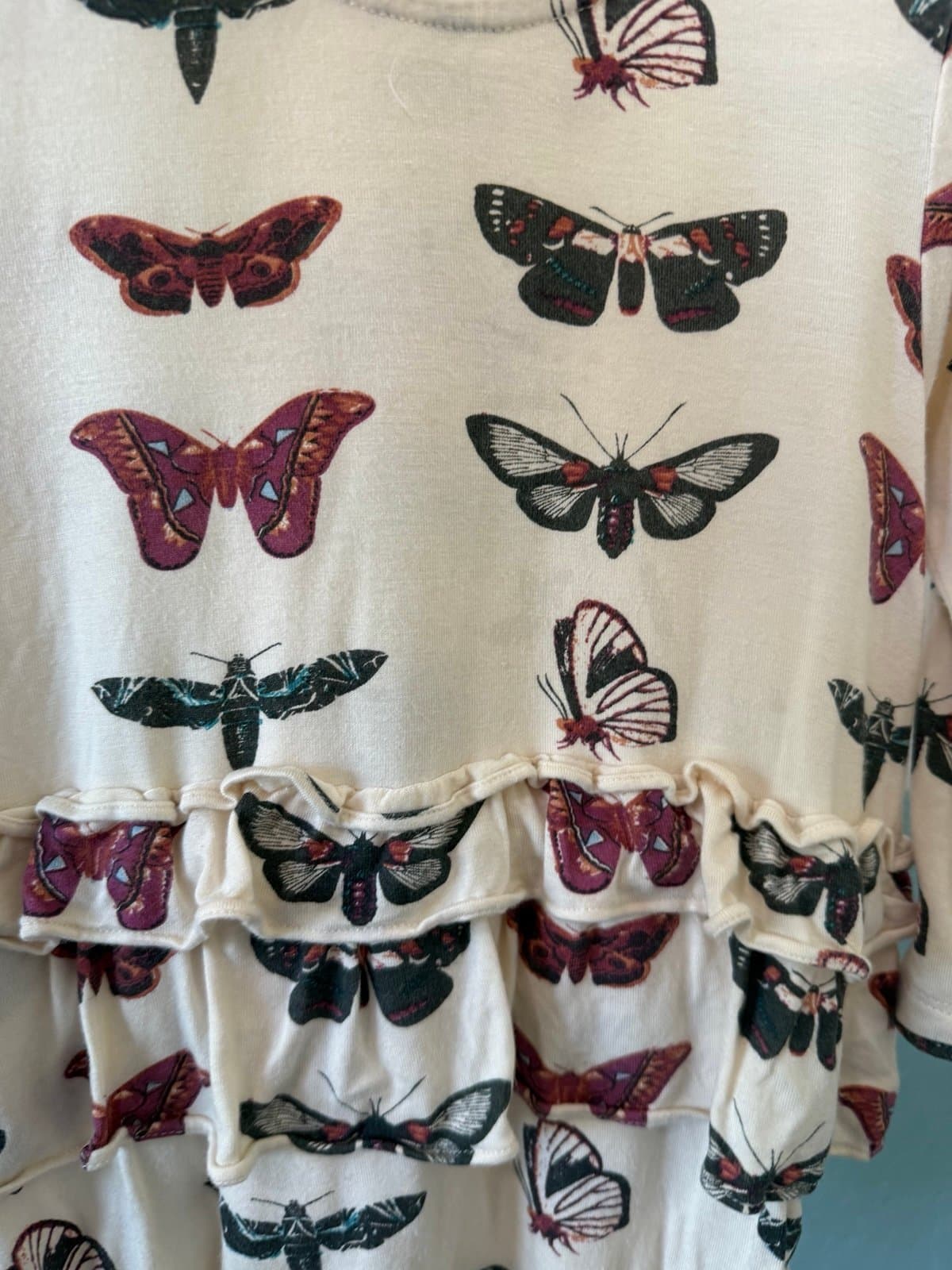 Kate Quinn moths ruffle bubble - Thumbnail 4