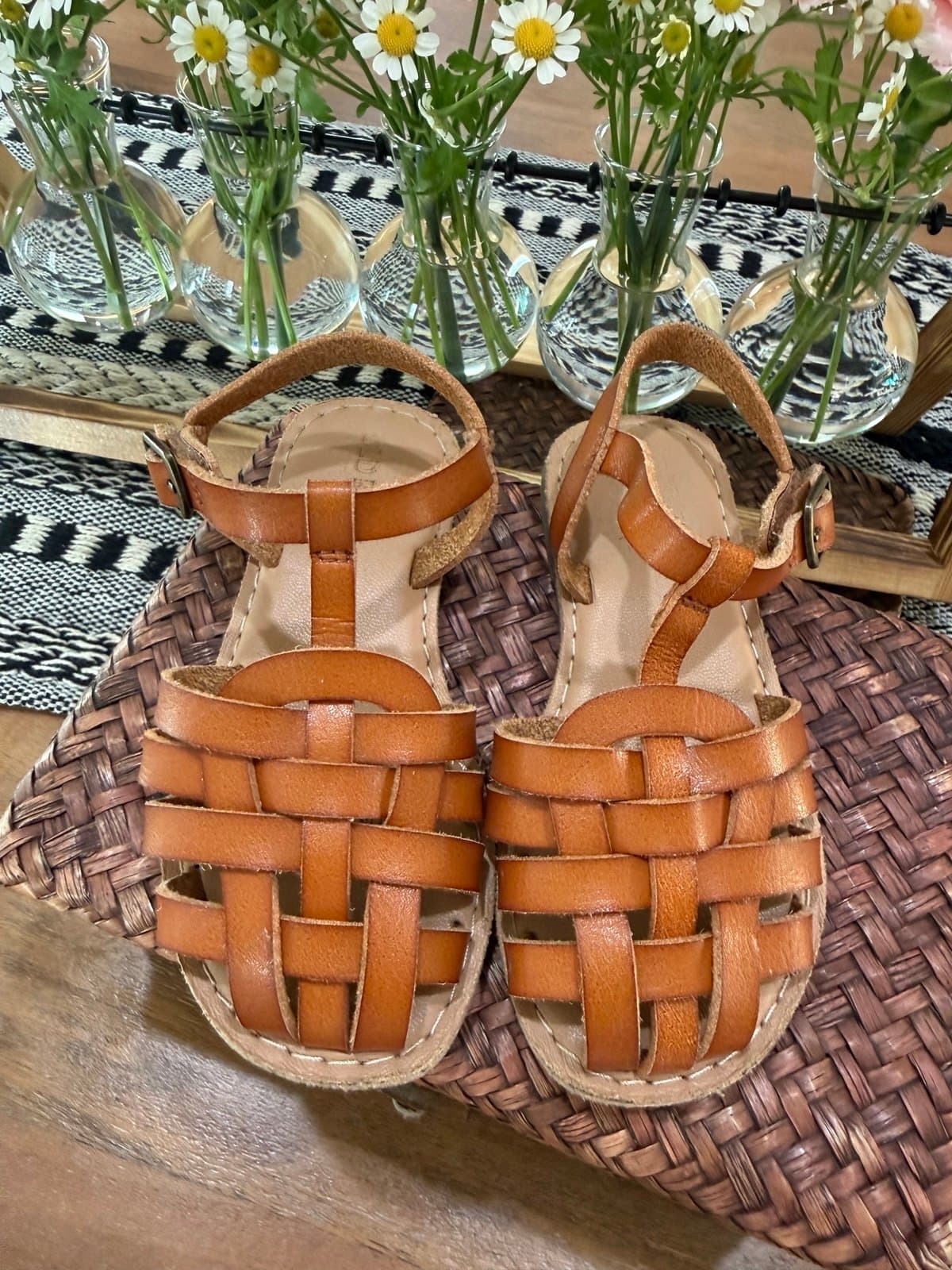 Old navy toddler fisherman sandals - Thumbnail 2