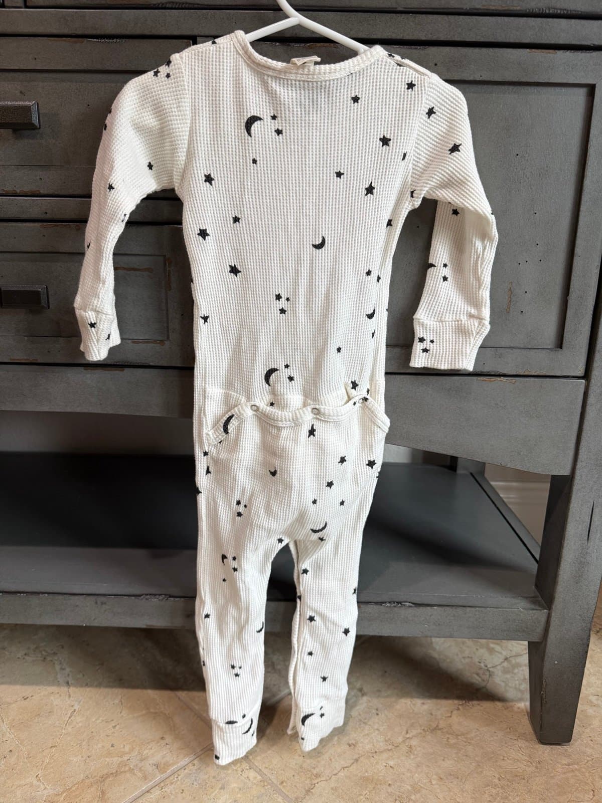 Kate Quinn stars thermal jumpsuit - Thumbnail 2