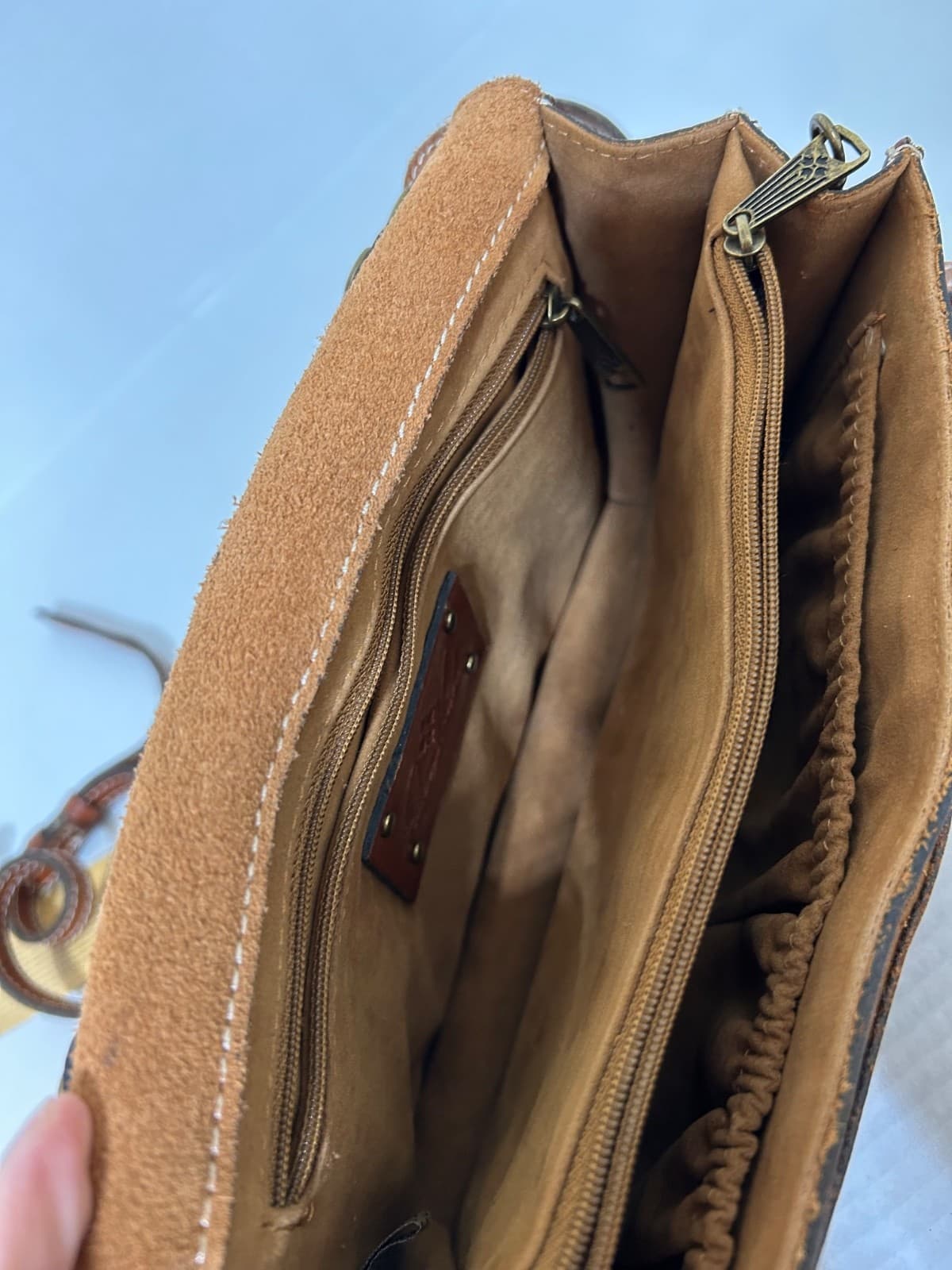 Patricia Nash Lanza Crossbody Organizer Tan Brown Wallet Car Slots Vintage Insp - Thumbnail 9