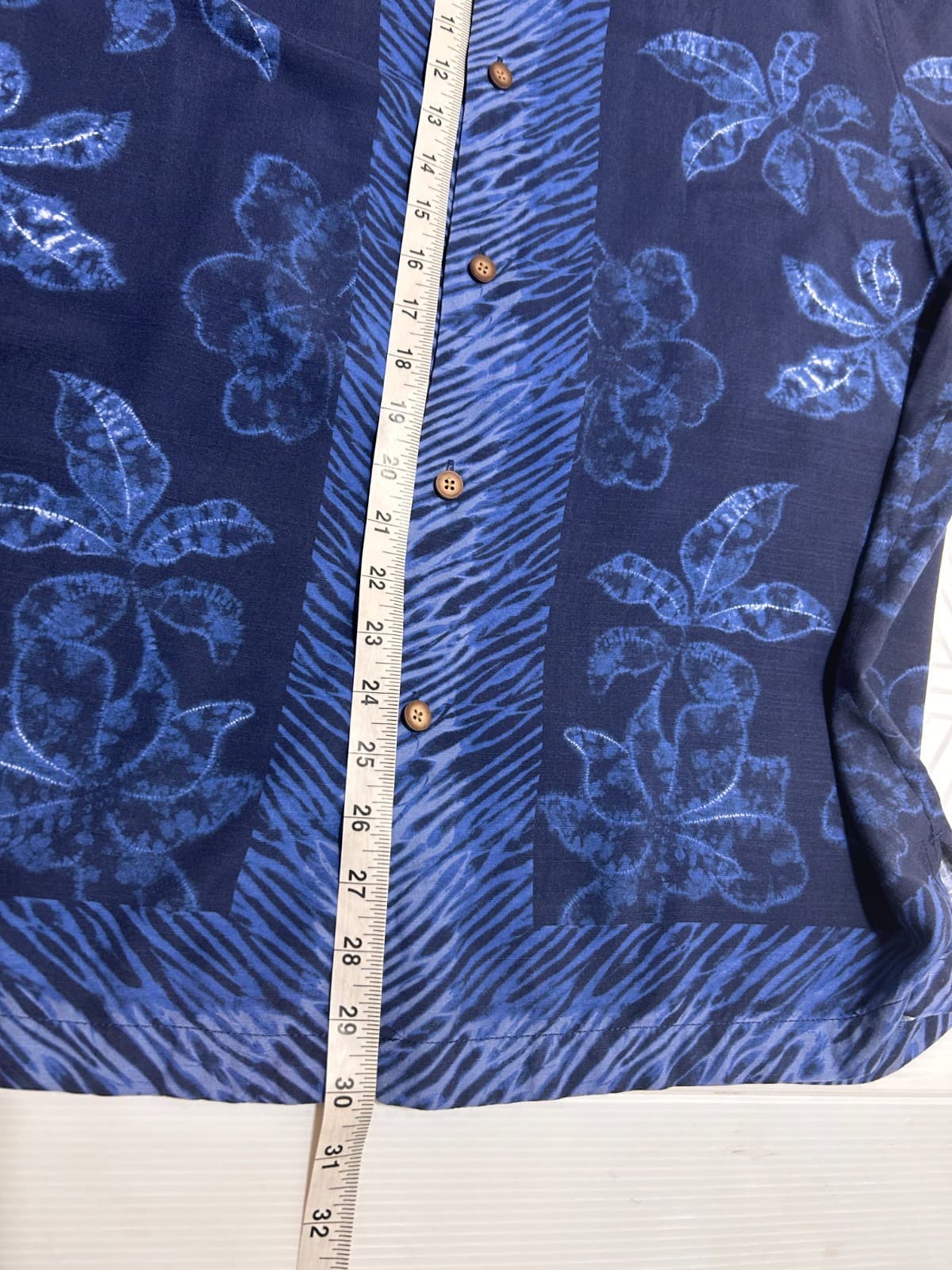 Tommy Bahama Artist Series Blue Floral Hawaiian Shirt Men's Size Large a1 - Thumbnail 5