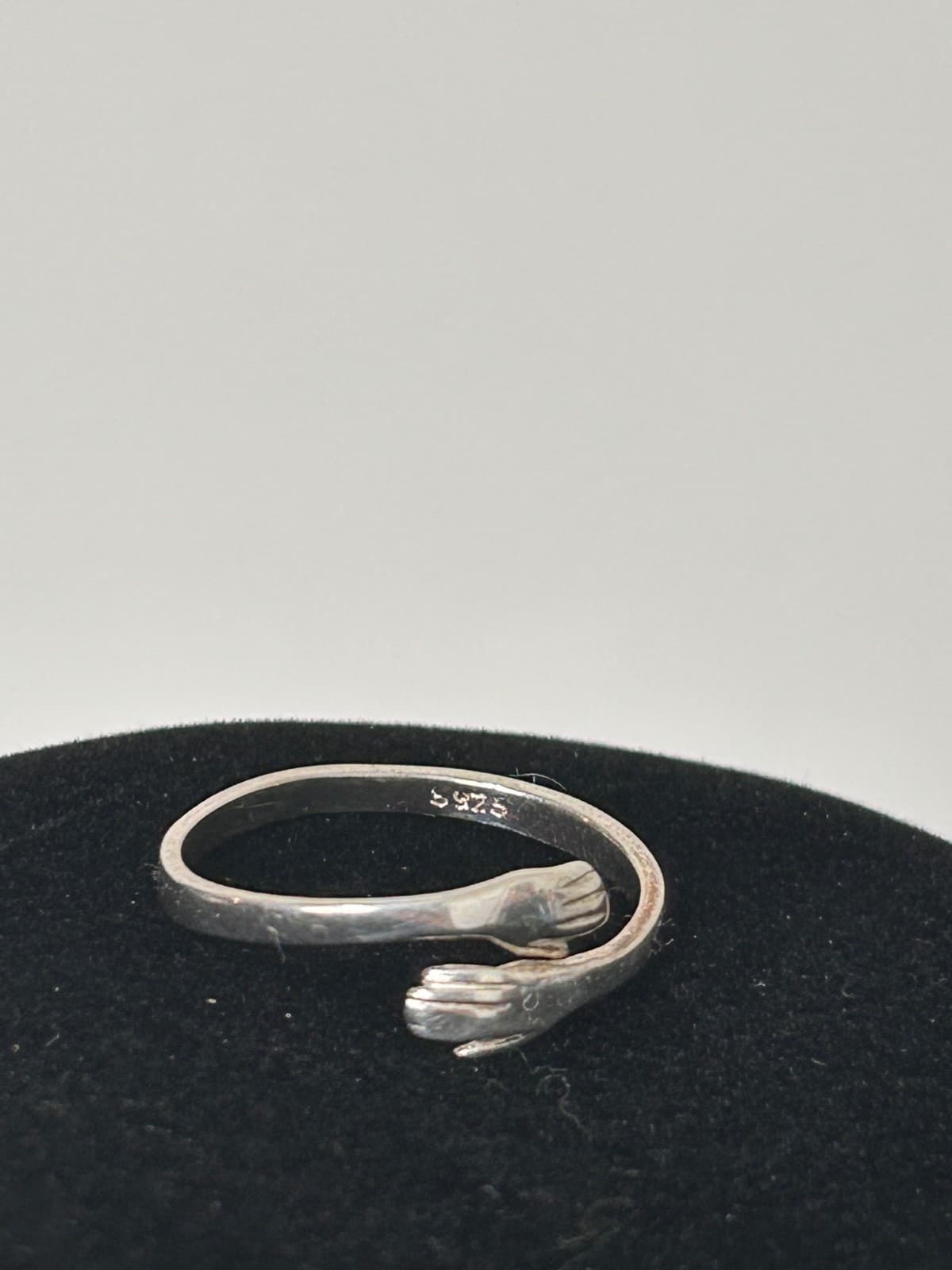 Estate 925 Sterling Silver Hamsa Arms Hands Hug Hugging Bypass Ring - Thumbnail 6