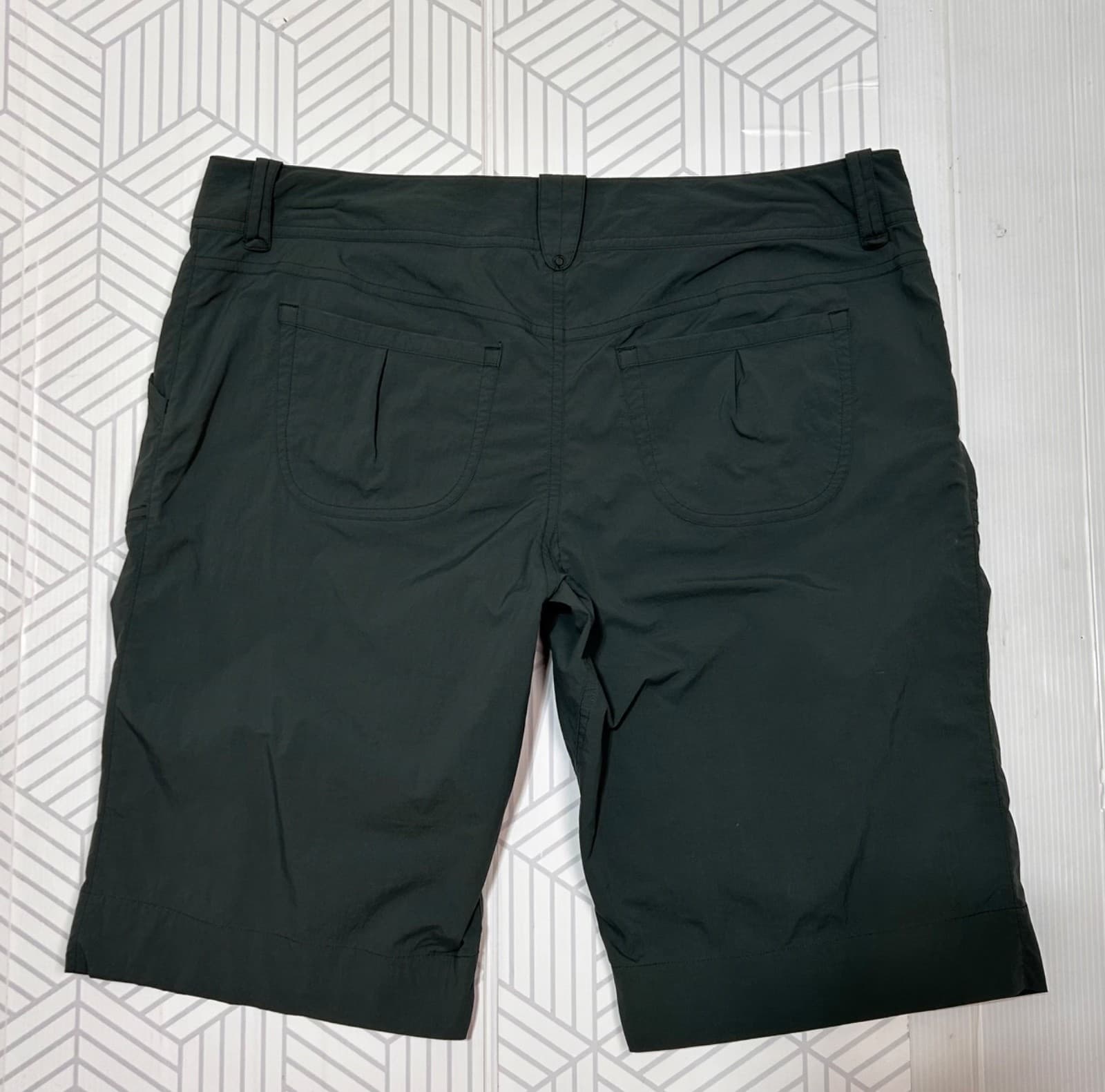 ARC'TERYX Womens PARAPET Hiking Shorts Size 12 Dark Green Cargo a1 - Thumbnail 2