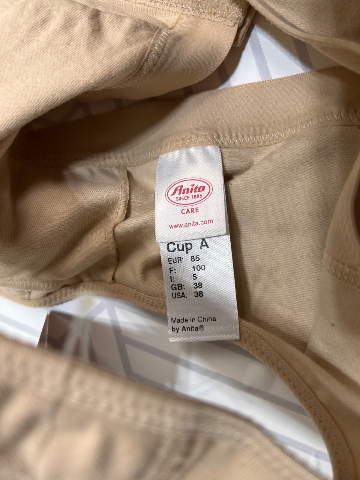 Anita Isra 38A Desert Mastectomy Bra Button Front Fastening Wire Free Post Op - Thumbnail 5