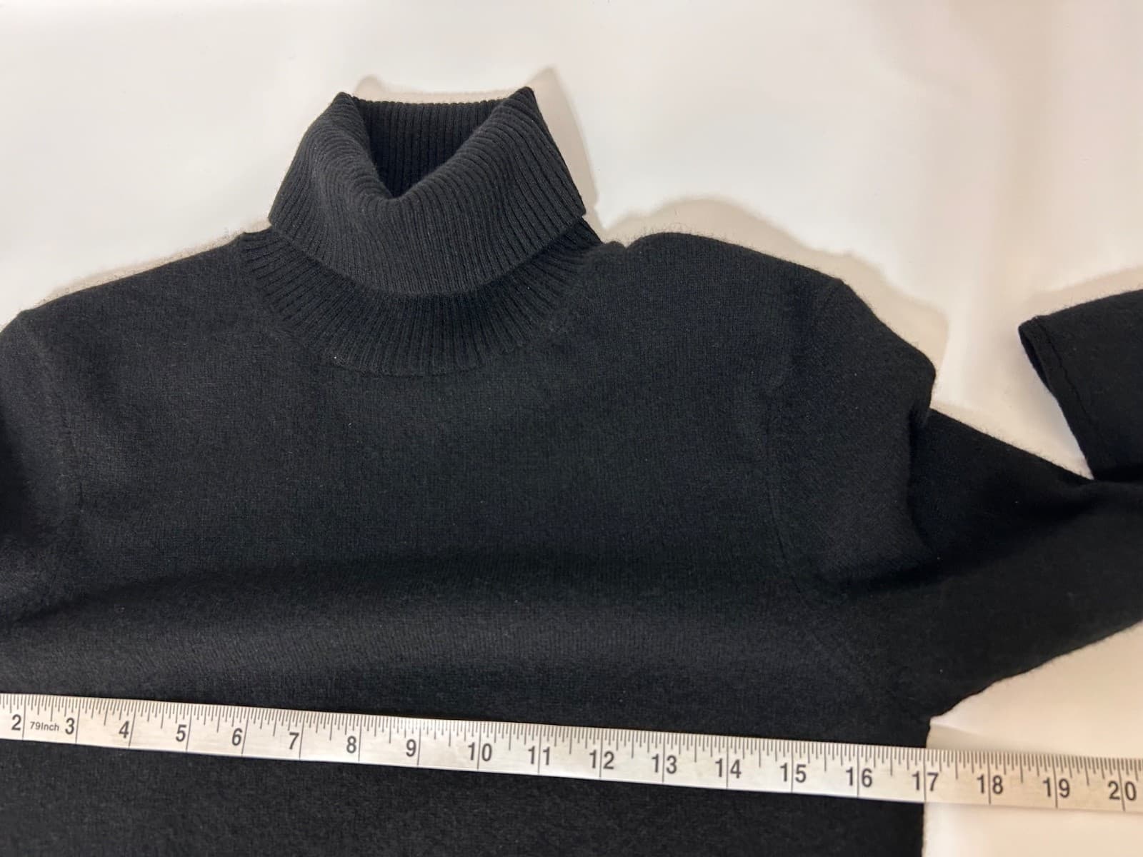 NAADAM 100% Cashmere Sweater Womens Size M Black Turtleneck Cropped Soft a2 - Thumbnail 5