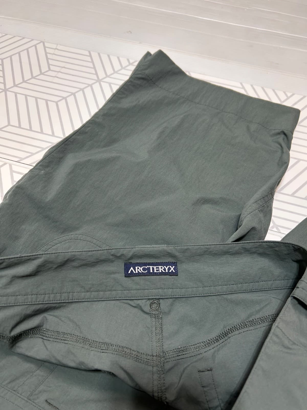 ARC'TERYX Womens PARAPET Hiking Shorts Size 12 Dark Green Cargo a1 - Thumbnail 11
