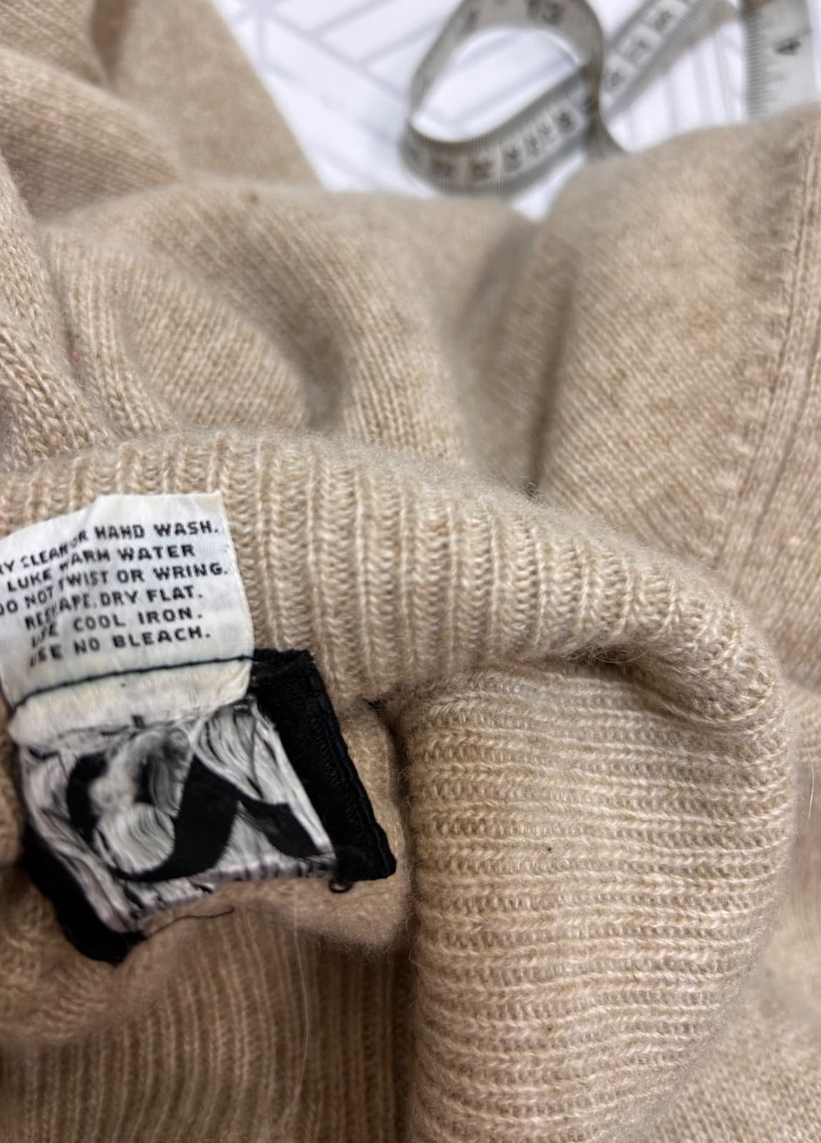 Neusteters Denver Women's size L Sweater 100% Cashmere Turtleneck Cowlc - Thumbnail 7
