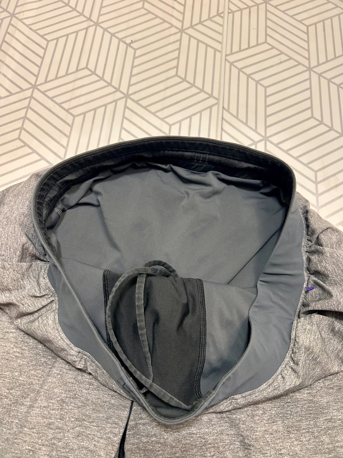 Lululemon T.H.E. Short 9" Lined Mens Size XL Peloton Nulux Liner Drawstring a1 - Thumbnail 9