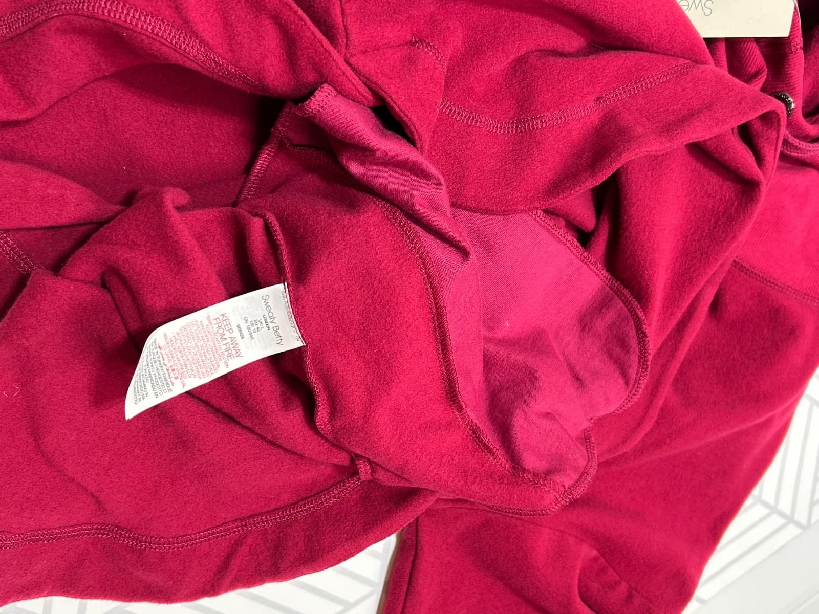 $144 NWT Sweaty Betty Women's size L Hoodie Pockets Pullover Escape Red Fleece d - Thumbnail 8