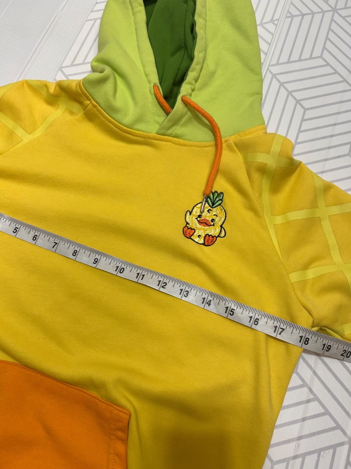 Moriah Elizabeth Kids size L 10 12 Pineapple Long Sleeve Hoodie - Thumbnail 5