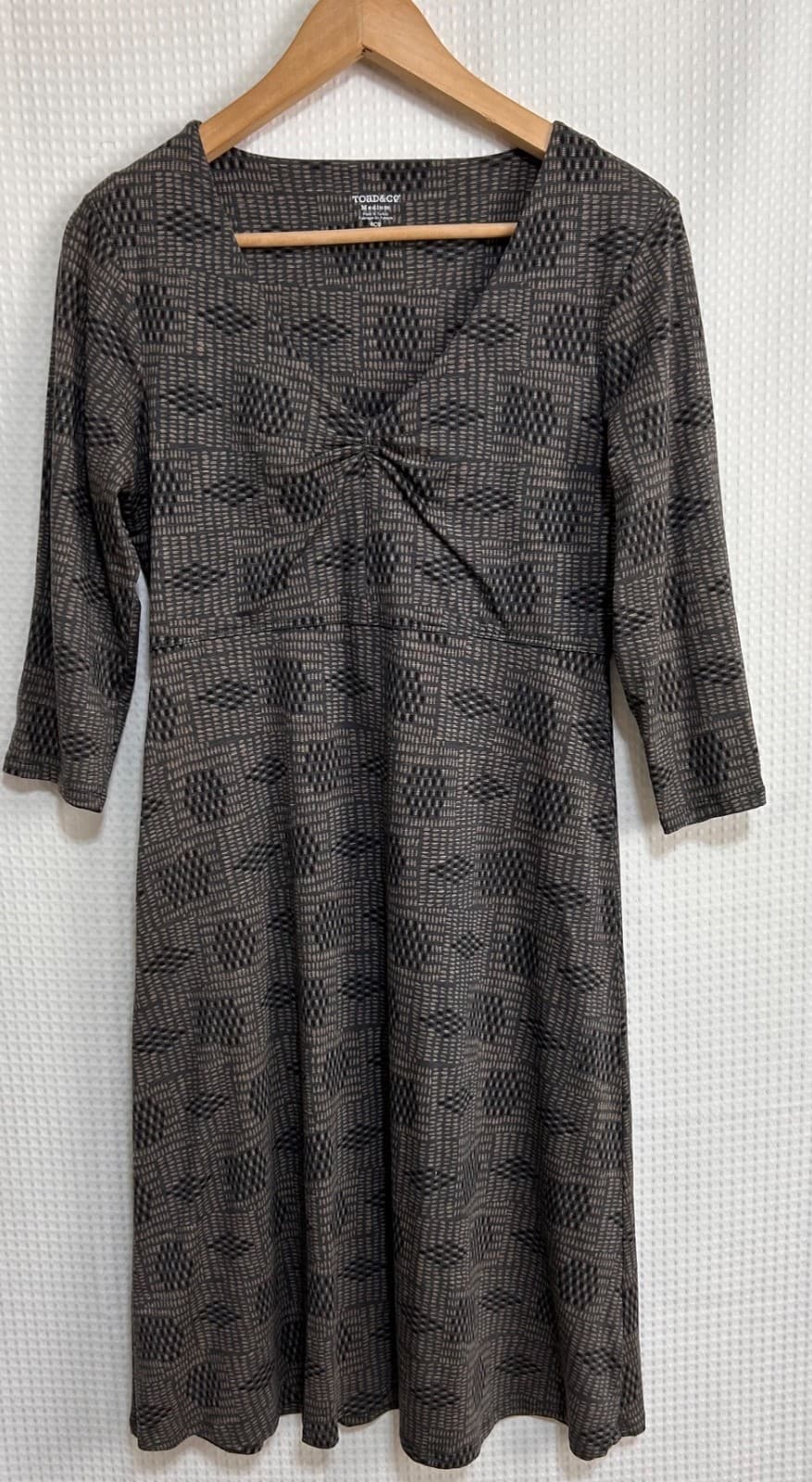 Toad&Co Rosalinda Midi Athletic Dress size M Organic Cotton Granola v - Thumbnail 2