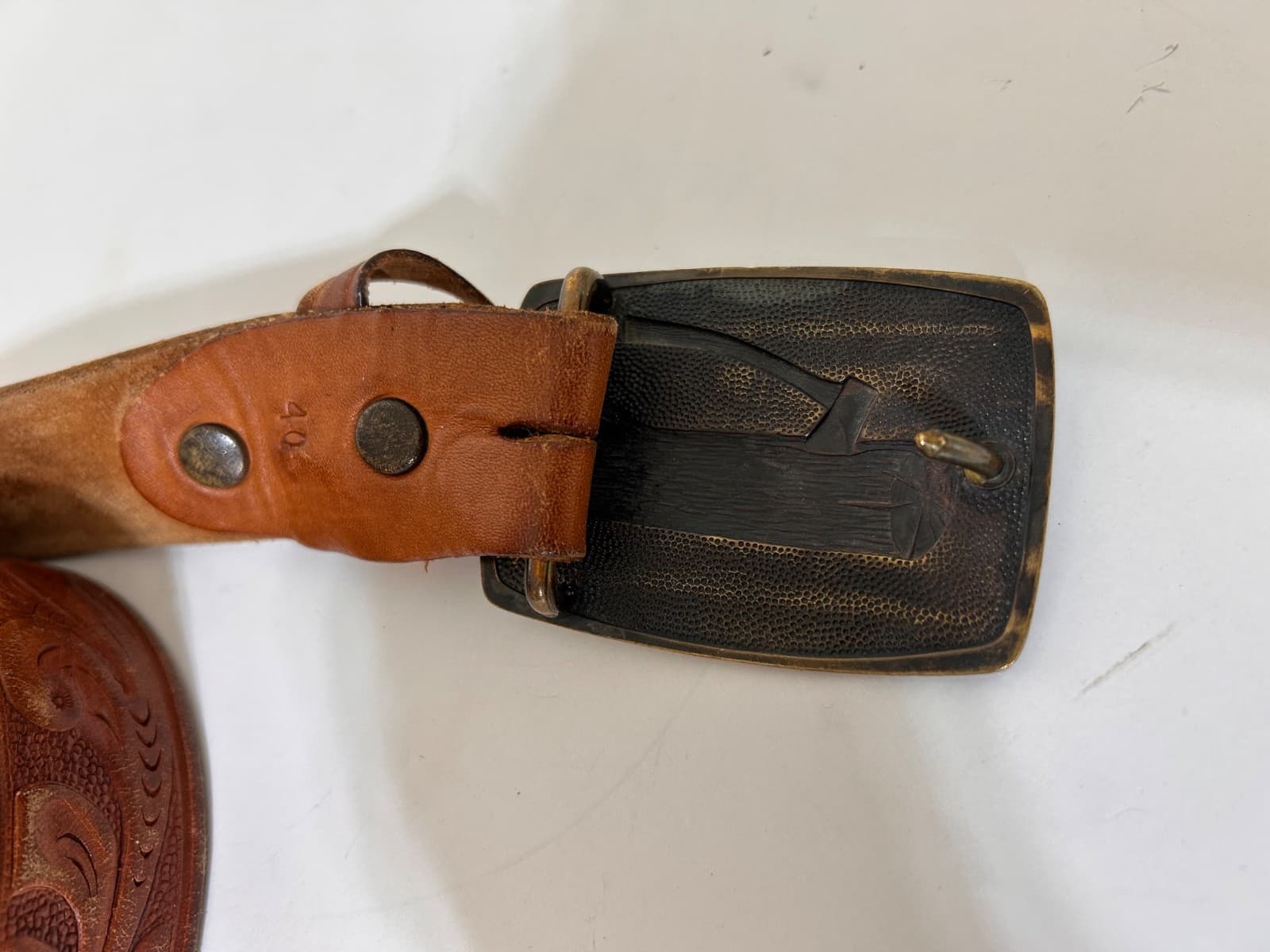 Tool Craft Top Grain Cowhide Leather Carved Tooled Belt Size 40 Brass Buckle - Thumbnail 12