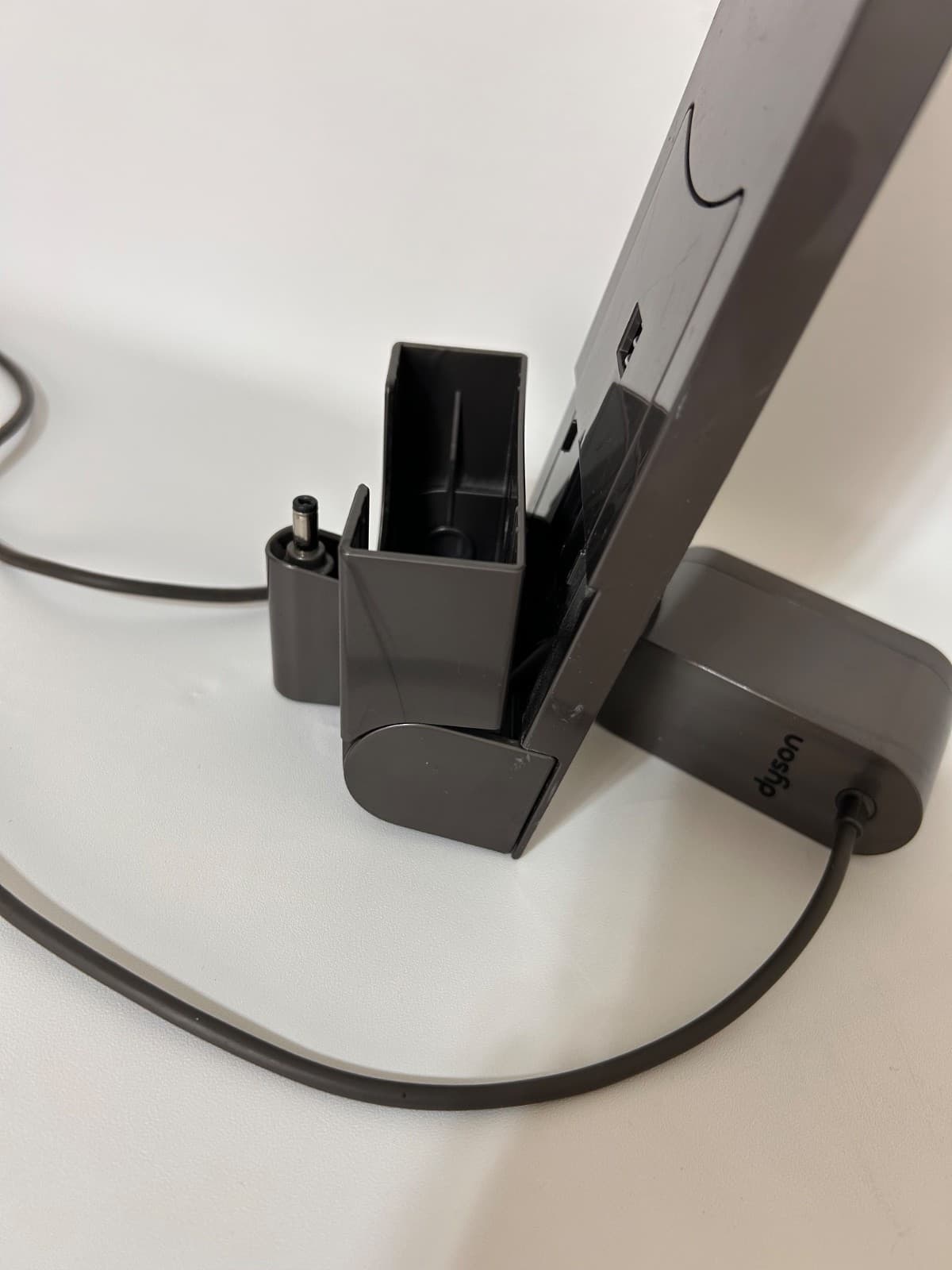 Dyson Genuine OEM V6 V7 V8 SV03 Wall Mount Docking Station - Thumbnail 9