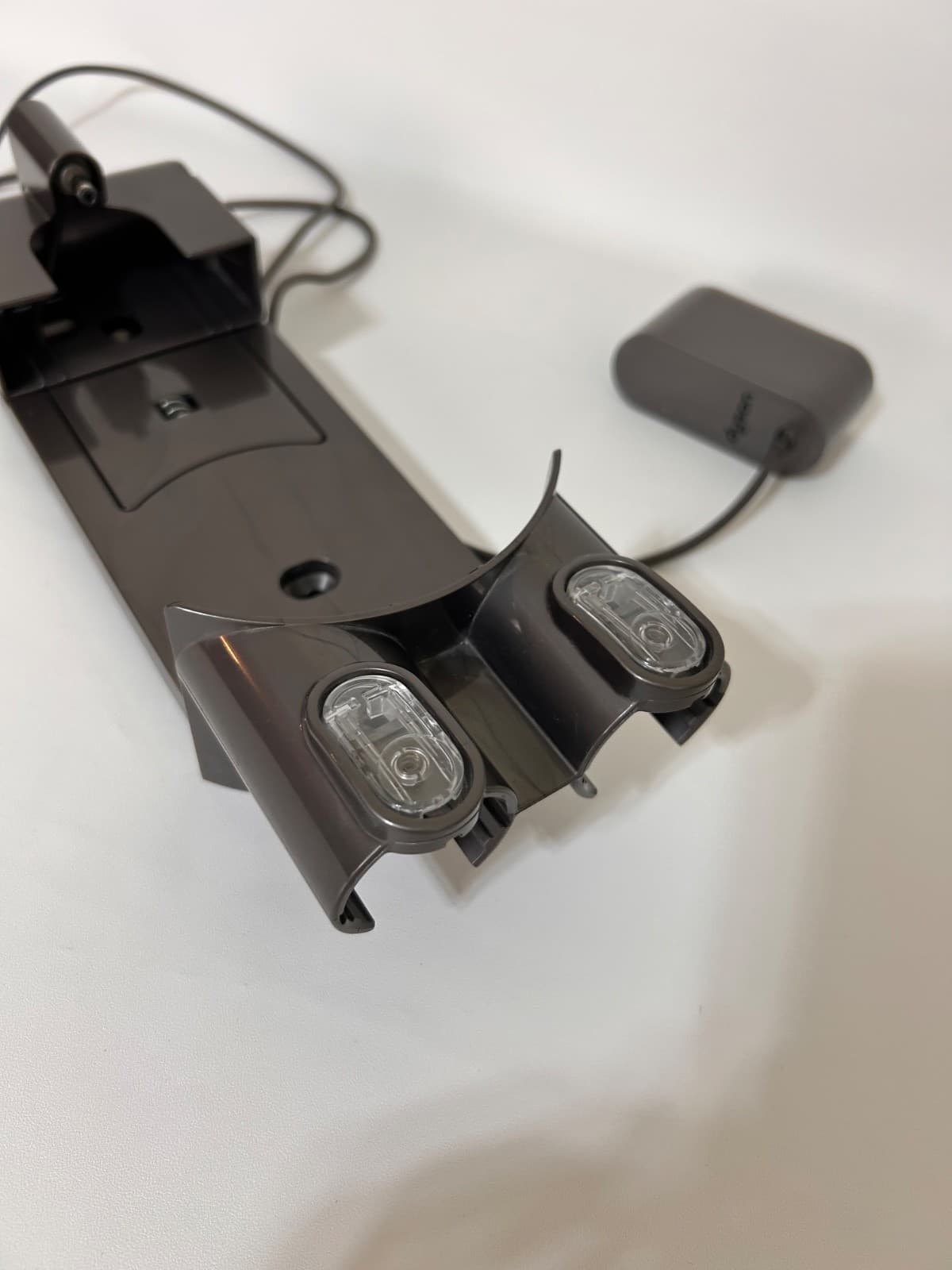 Dyson Genuine OEM V6 V7 V8 SV03 Wall Mount Docking Station - Thumbnail 5