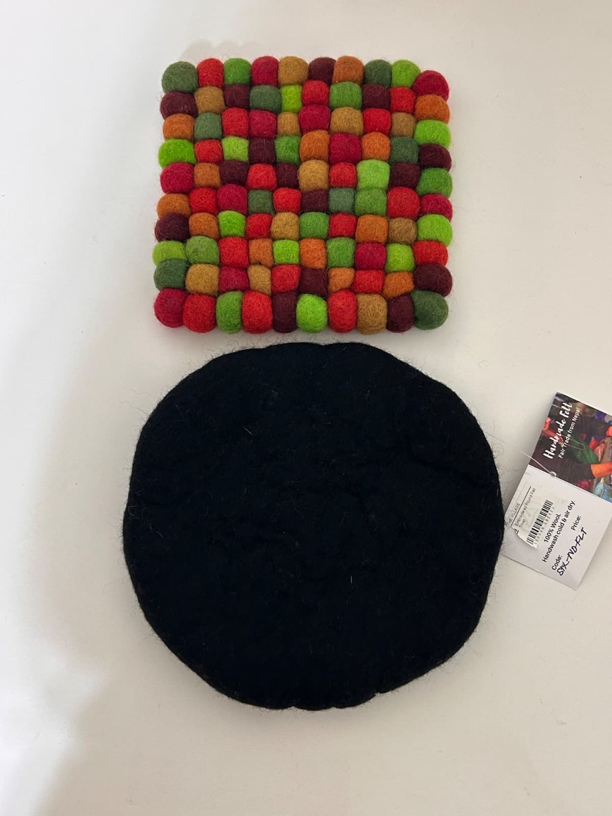 The Village WOOL FELT SQUARE Round Floral Embroidered COASTER TRIVET HOT PAD - Thumbnail 4