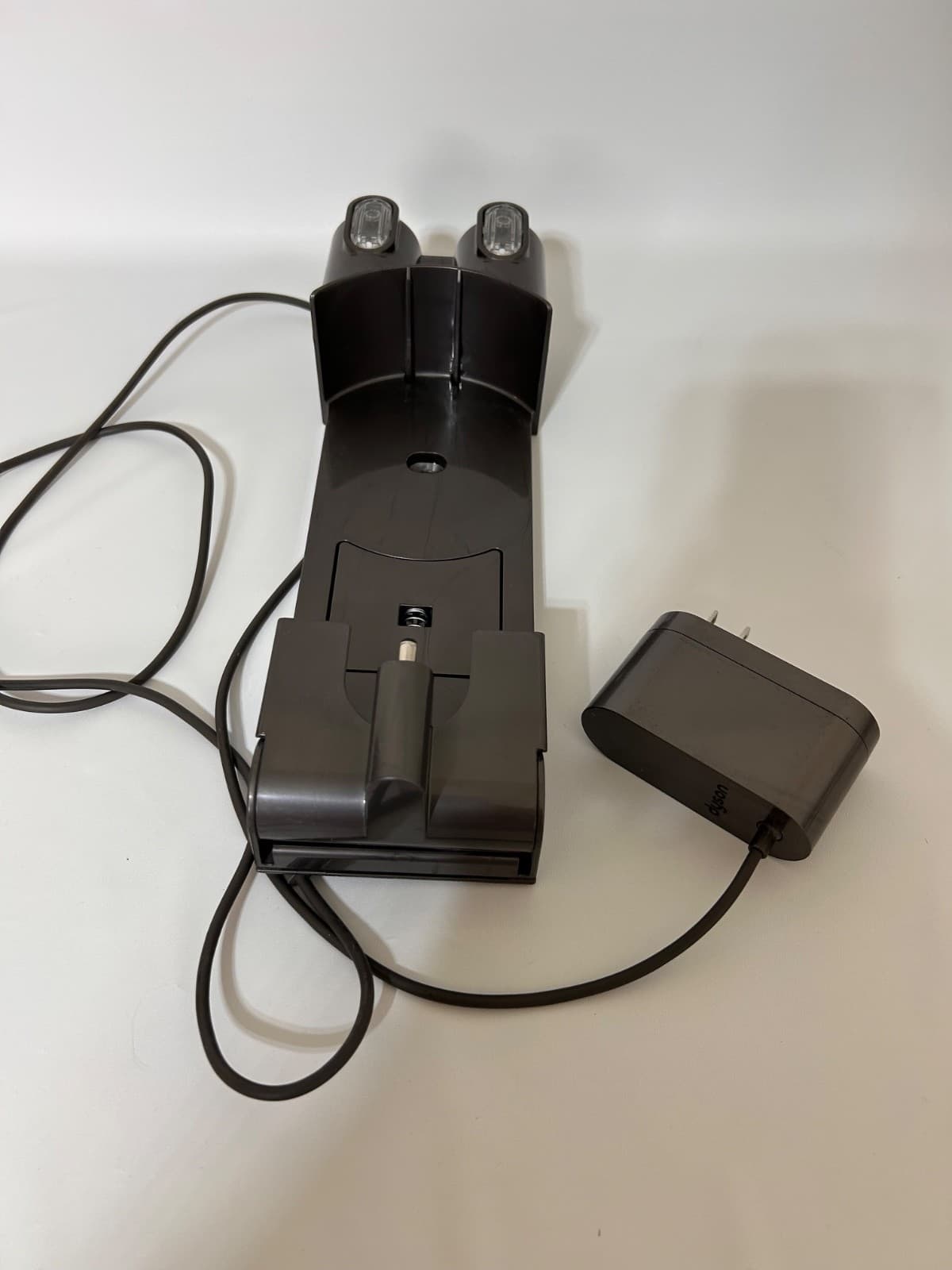 Dyson Genuine OEM V6 V7 V8 SV03 Wall Mount Docking Station - Thumbnail 3