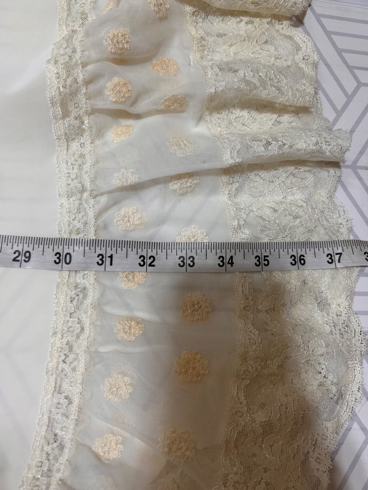 Vintage Youth Form Womens Ivory Slip Dress size 34 Lace Flaw - Thumbnail 4