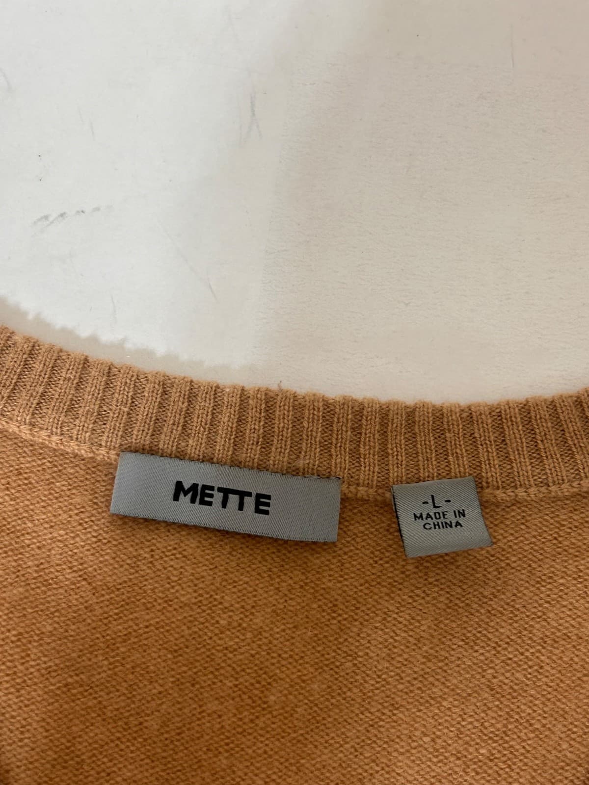 Mette 100% Cashmere V Neck Sweater Men's size Large Camel Jumper g - Thumbnail 2