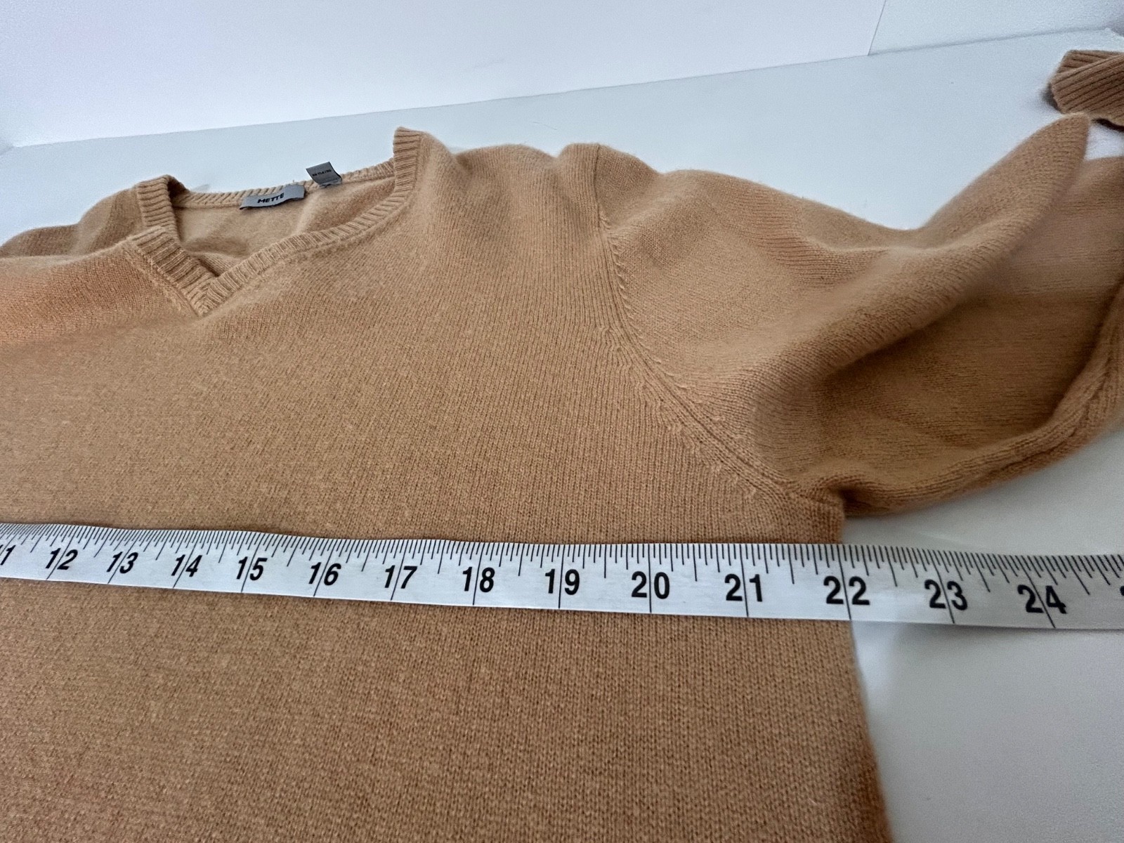 Mette 100% Cashmere V Neck Sweater Men's size Large Camel Jumper g - Thumbnail 9