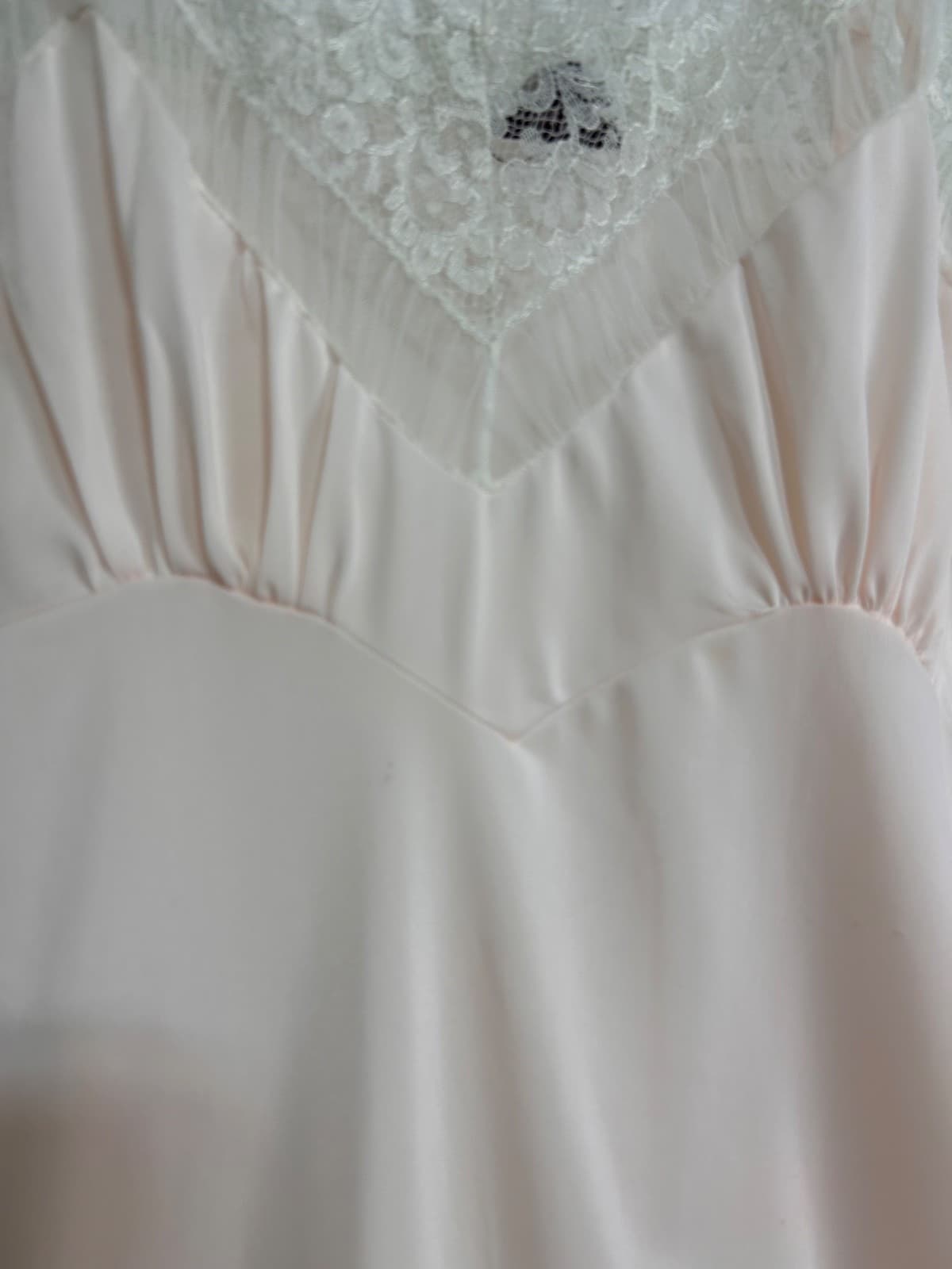 Vintage Aristocraft Womens Pink Superior Nylon Slip Dress size 36 Lace - Thumbnail 2