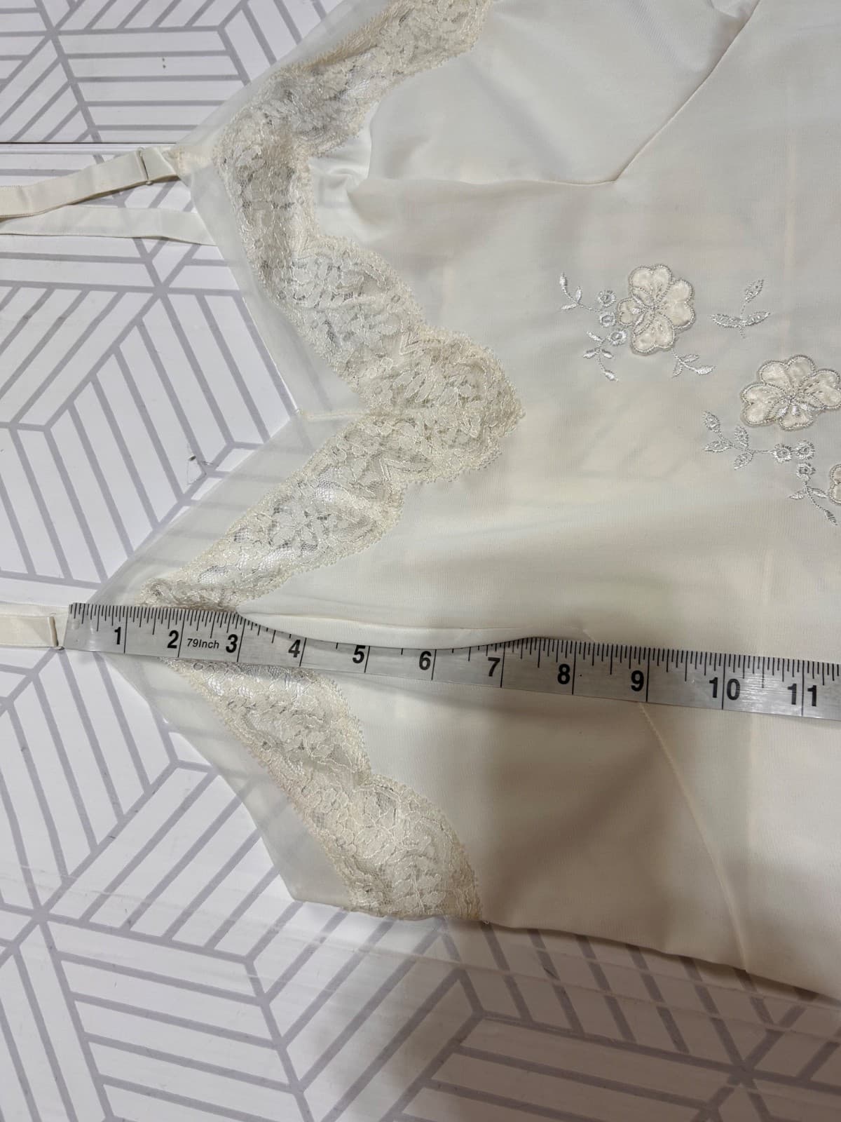 Vintage Youth Form Womens Ivory Slip Dress size 34 Lace Flaw - Thumbnail 5