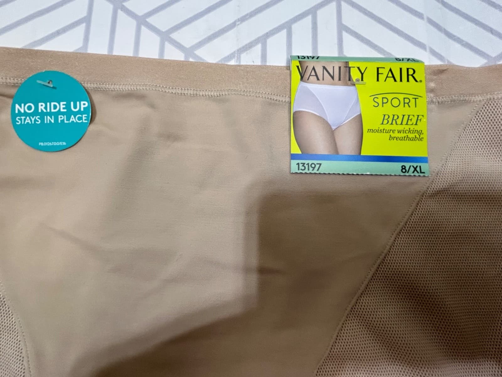 Vanity Fair Bikini Granny Panties Illumination Silky Nylon Size 8/XL NWT Pink - Thumbnail 10