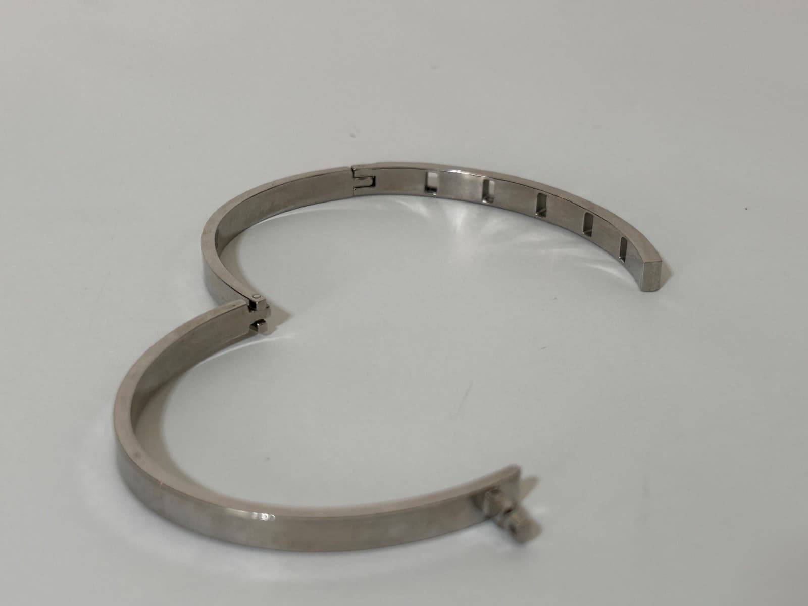 Michael Kors Silver Tone Crystal Hinged Bangle Bracelet Ring size 6 Bundle - Thumbnail 9