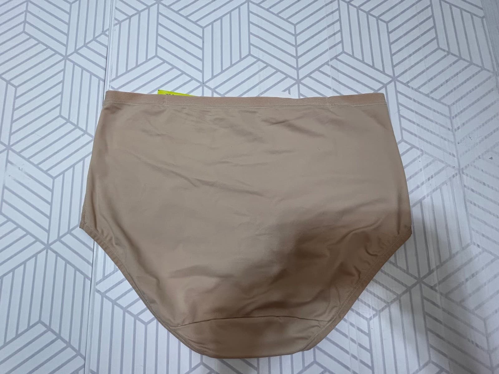 Vanity Fair Bikini Granny Panties Illumination Silky Nylon Size 8/XL NWT Pink - Thumbnail 9