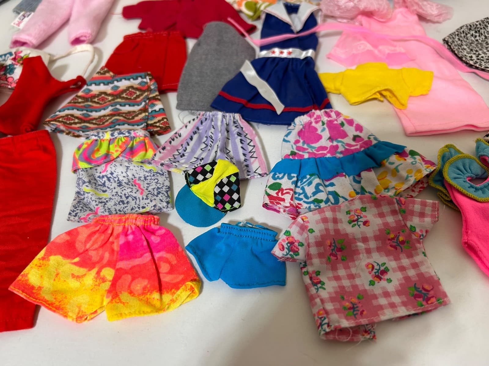 Vintage Barbie Lot Mod Clothes with baby Krissi Skipper over 55 pieces 1 - Thumbnail 14