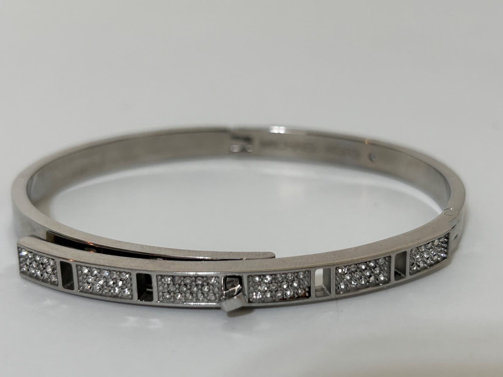 Michael Kors Silver Tone Crystal Hinged Bangle Bracelet Ring size 6 Bundle - Thumbnail 11
