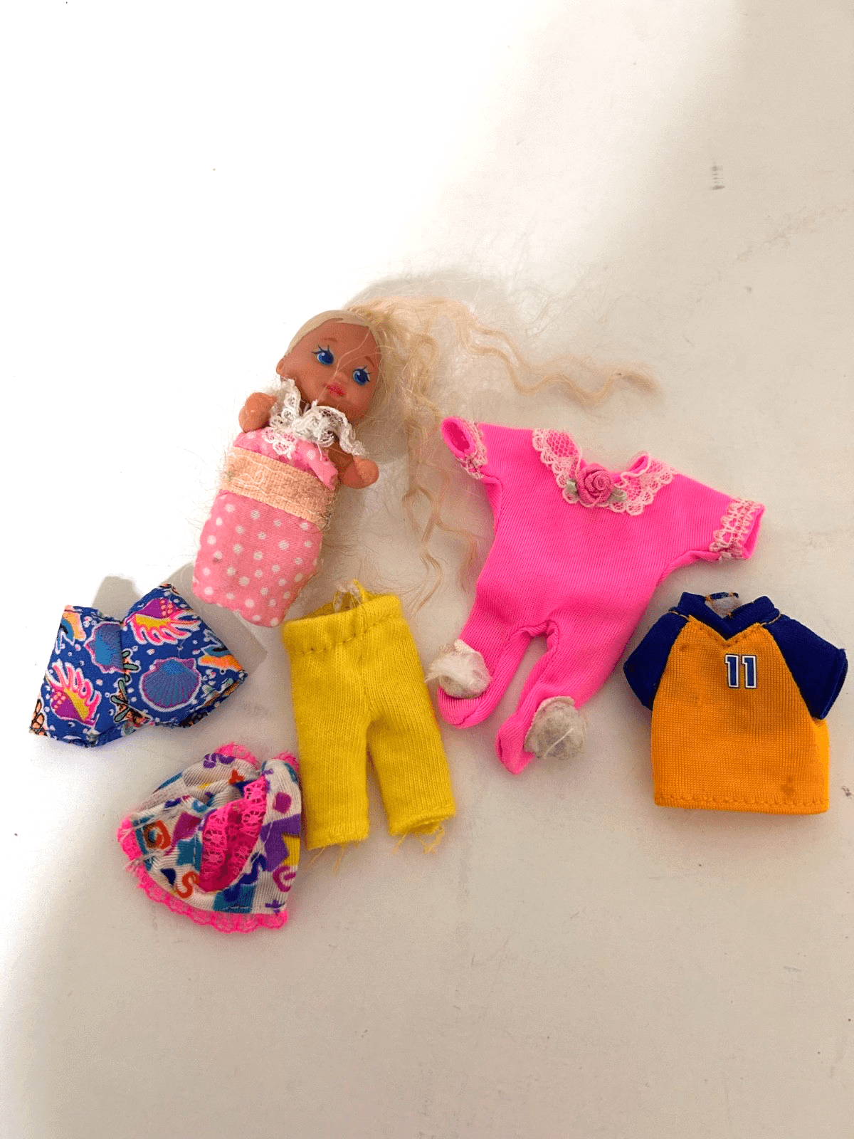 Vintage Barbie Lot Mod Clothes with baby Krissi Skipper over 55 pieces 1 - Thumbnail 3