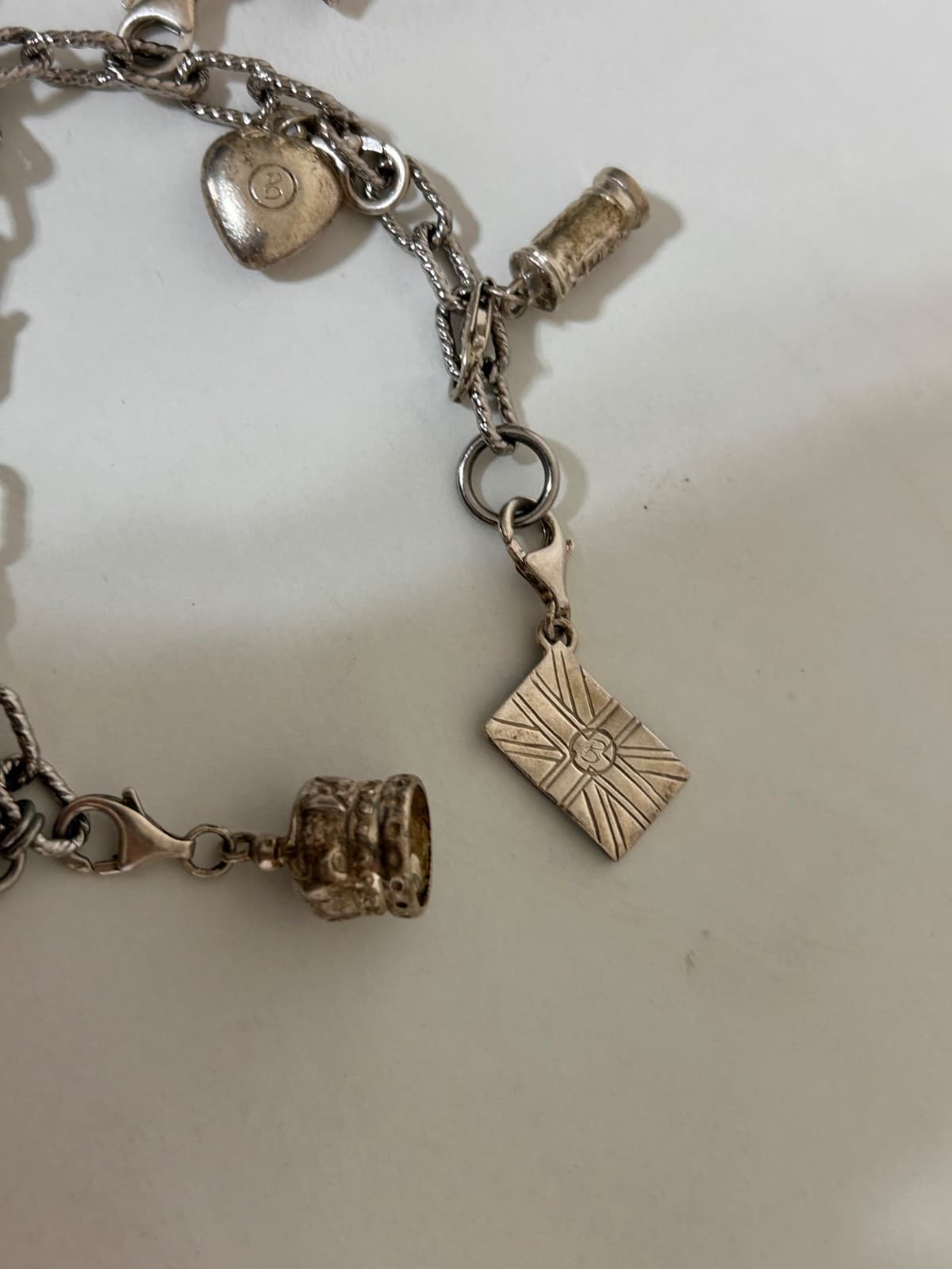 Vintage 925 Sterling Silver Juicy Couture 8 Charms Bracelet England Queen - Thumbnail 11