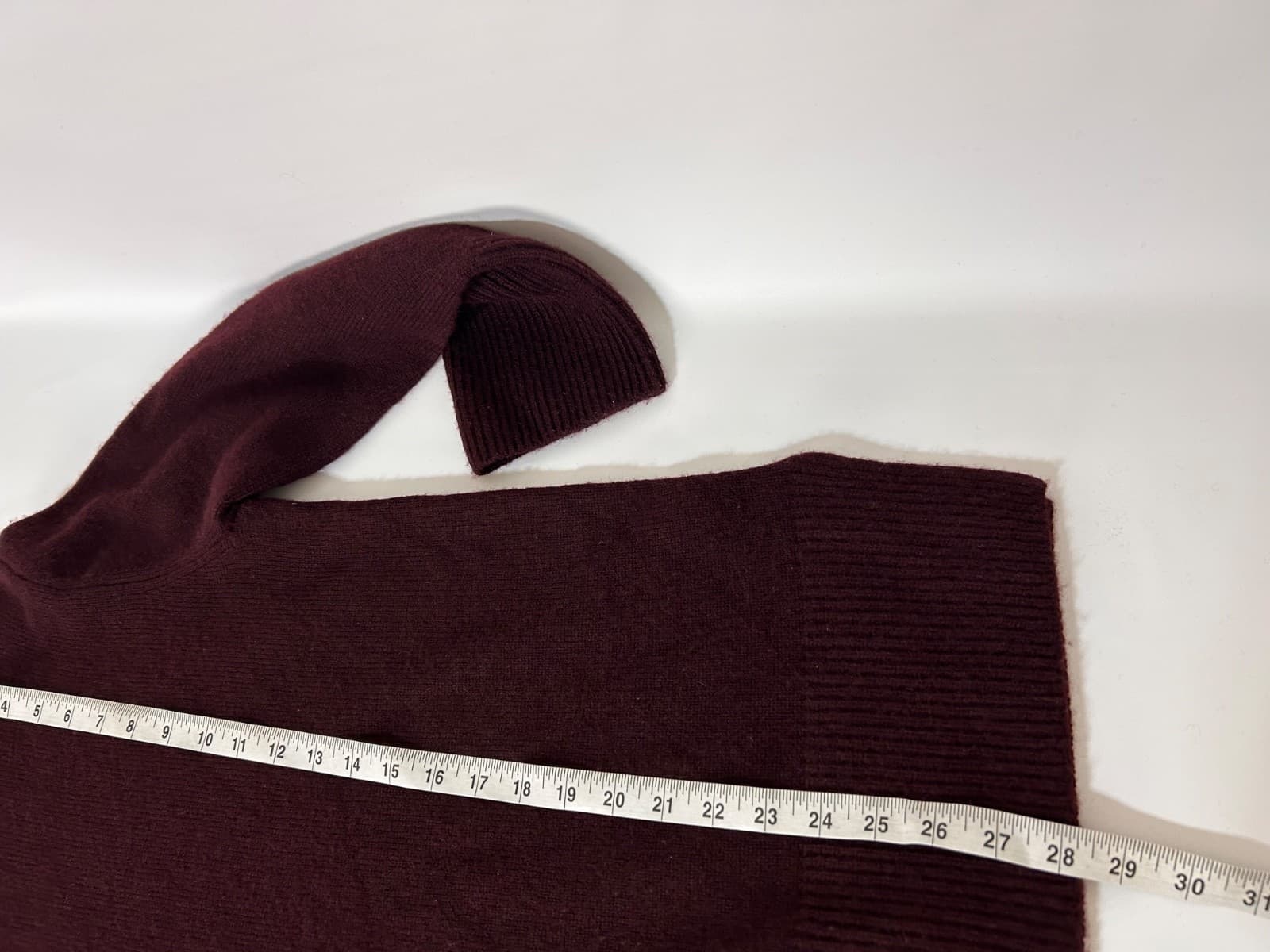 Vince Womens Wool Cashmere Sweater Size M Burgundy Old Money Turtleneck v - Thumbnail 6