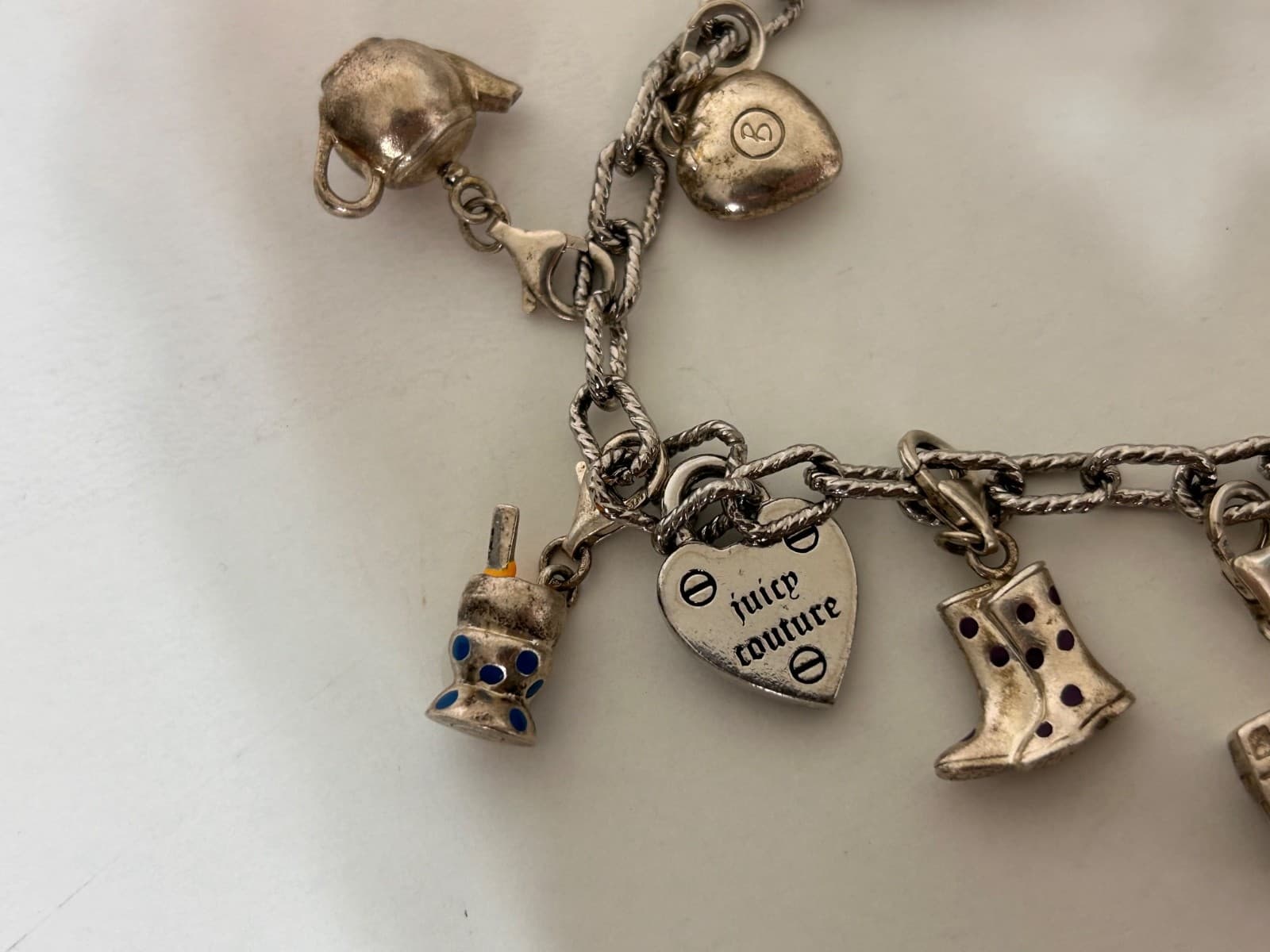 Vintage 925 Sterling Silver Juicy Couture 8 Charms Bracelet England Queen - Thumbnail 12