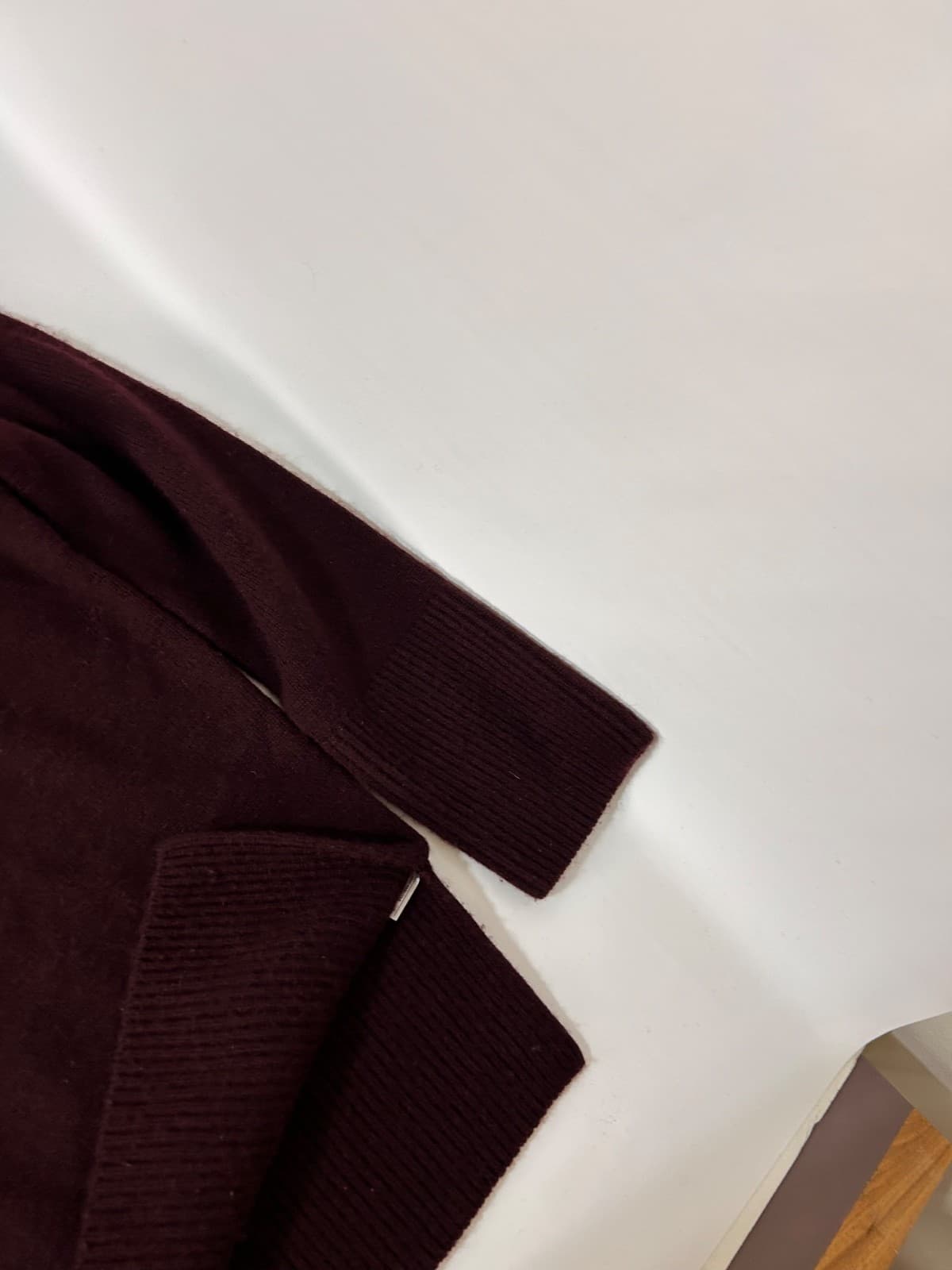 Vince Womens Wool Cashmere Sweater Size M Burgundy Old Money Turtleneck v - Thumbnail 5