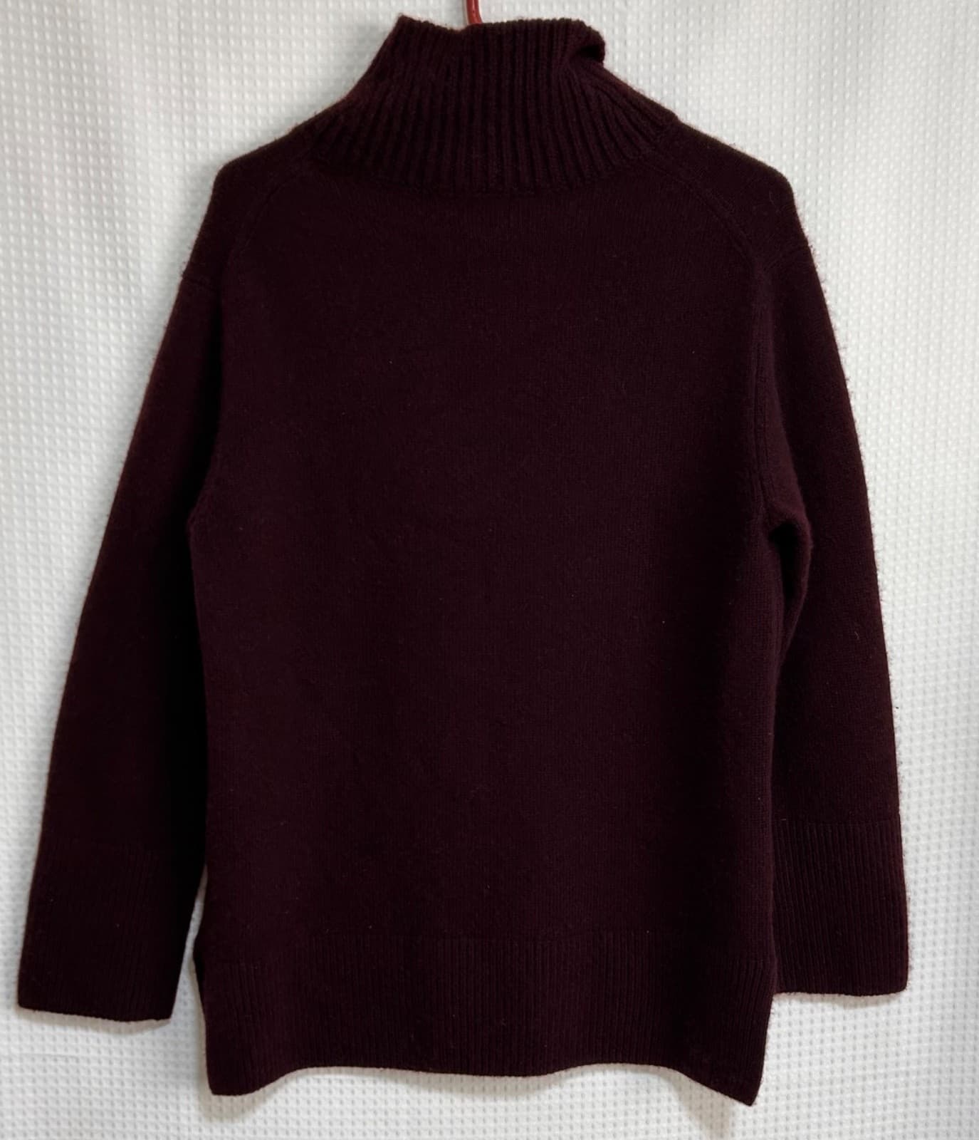Vince Womens Wool Cashmere Sweater Size M Burgundy Old Money Turtleneck v - Thumbnail 2