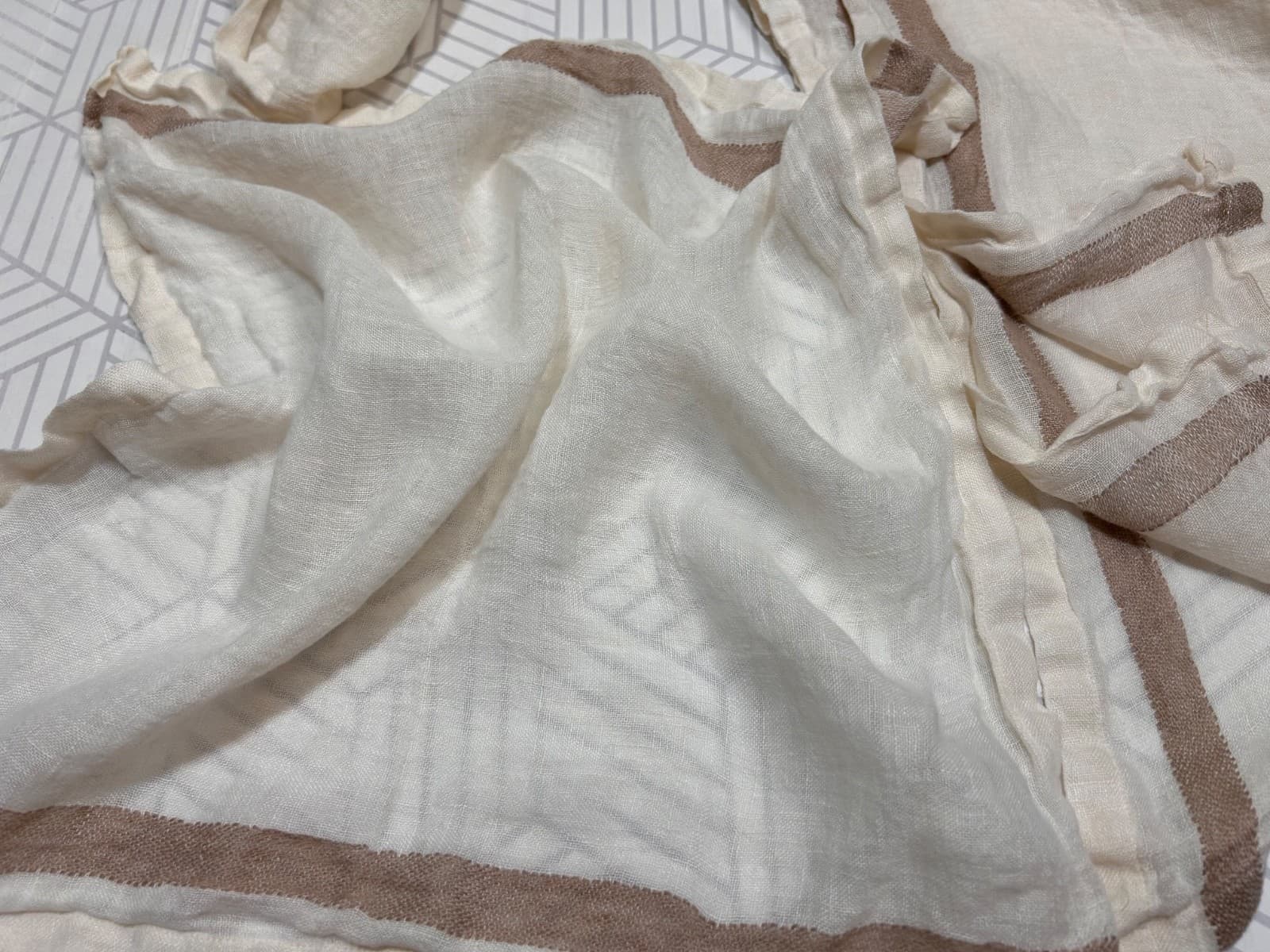 Athena Calderone For Crate & Barrel Gauze Linen Stripe 5 Napkins Ivory Eggnog - Thumbnail 3
