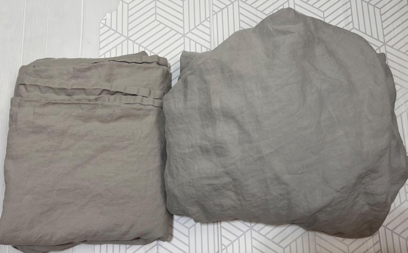 SIJO 100% Gray French Flax Linen Fitted & Flat Sheet KING/CAL KING 110" x 100" - Thumbnail 5